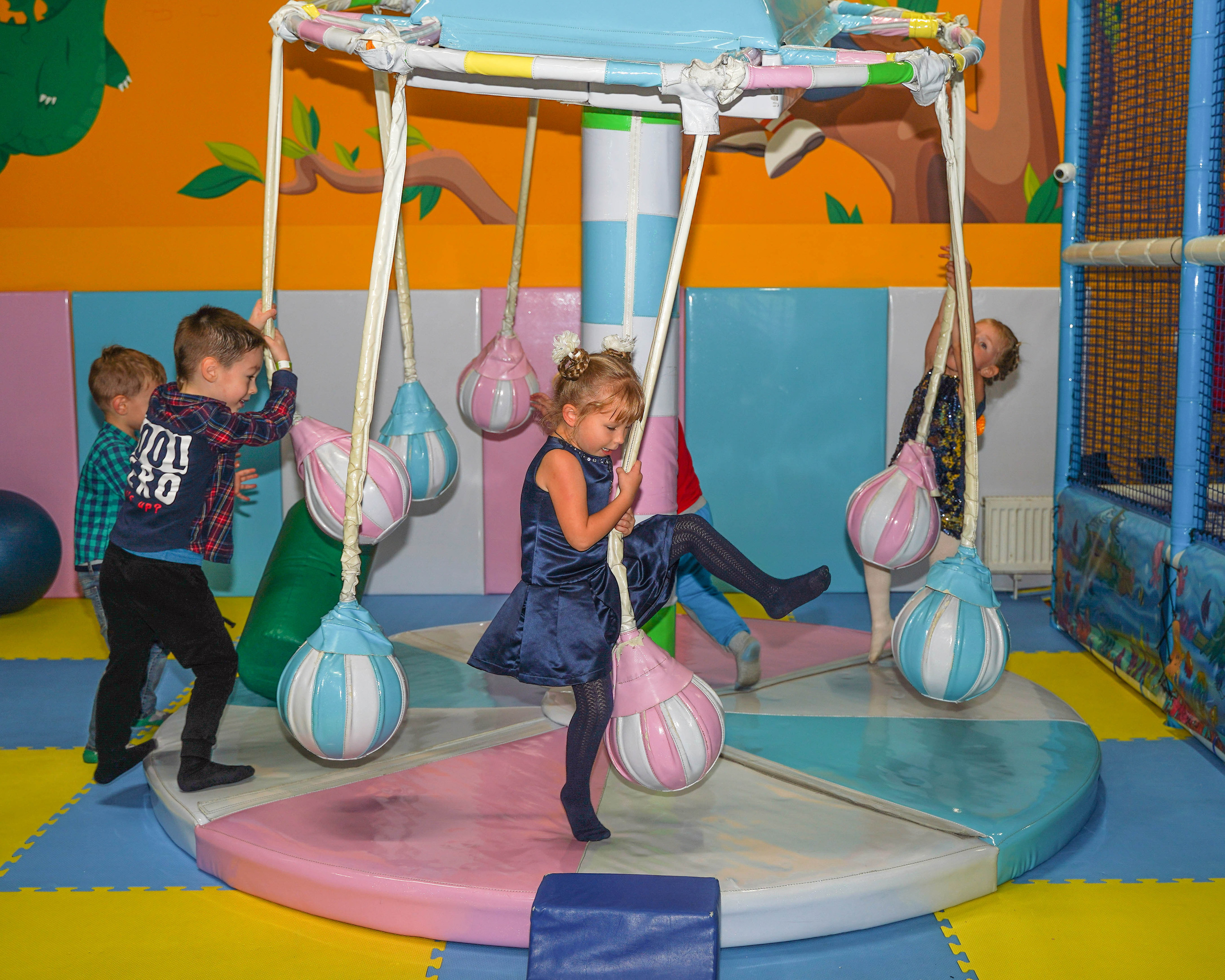 Детский Праздник. Ульяна Палама: Мир через призму фотокамеры