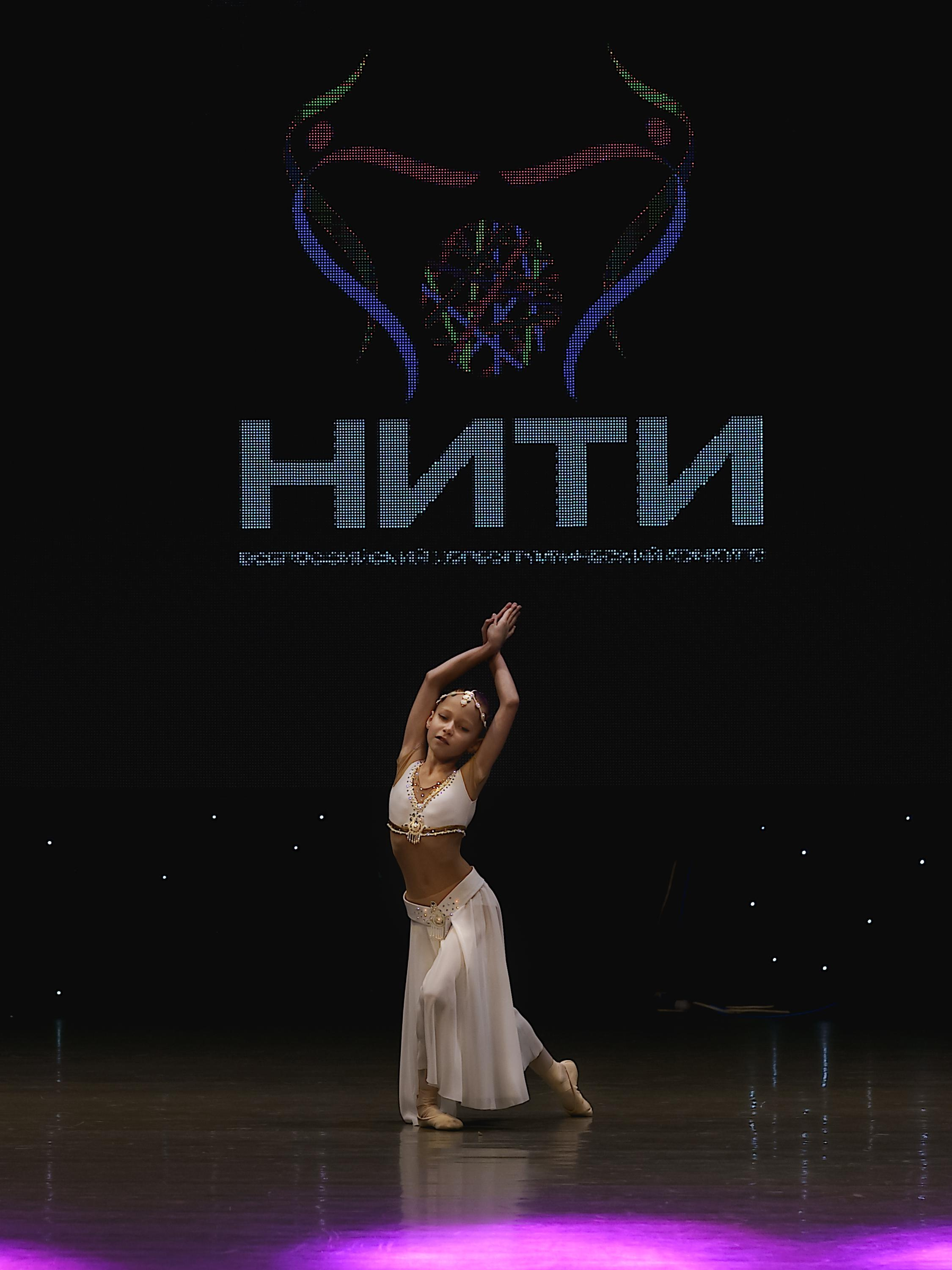 Репортажная съемка в г. Симферопле номеров на хореографическом конкурсе. Виктория Беник