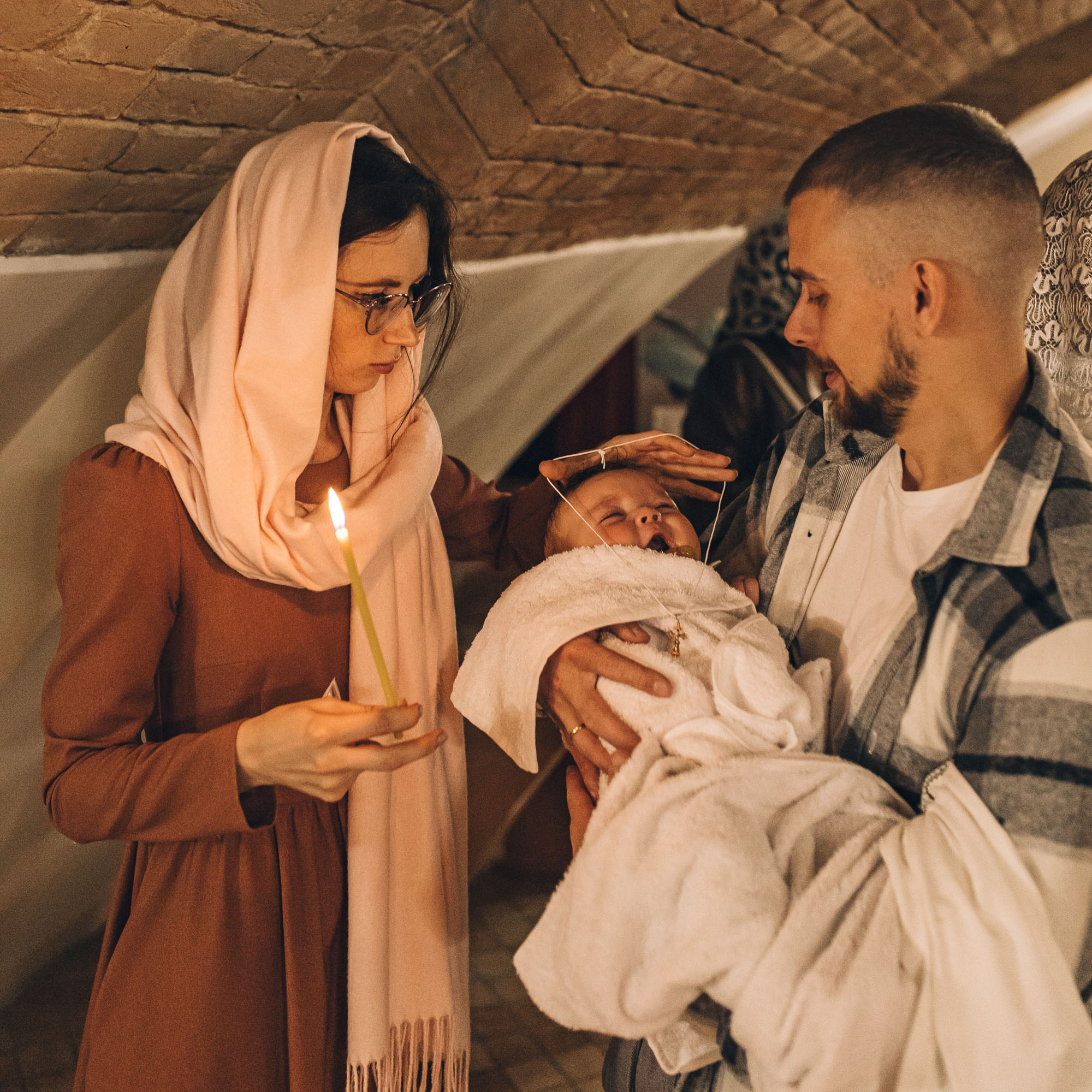 Крещение Артемия. Фотограф таинства крещения в Бресте Светлана Будько