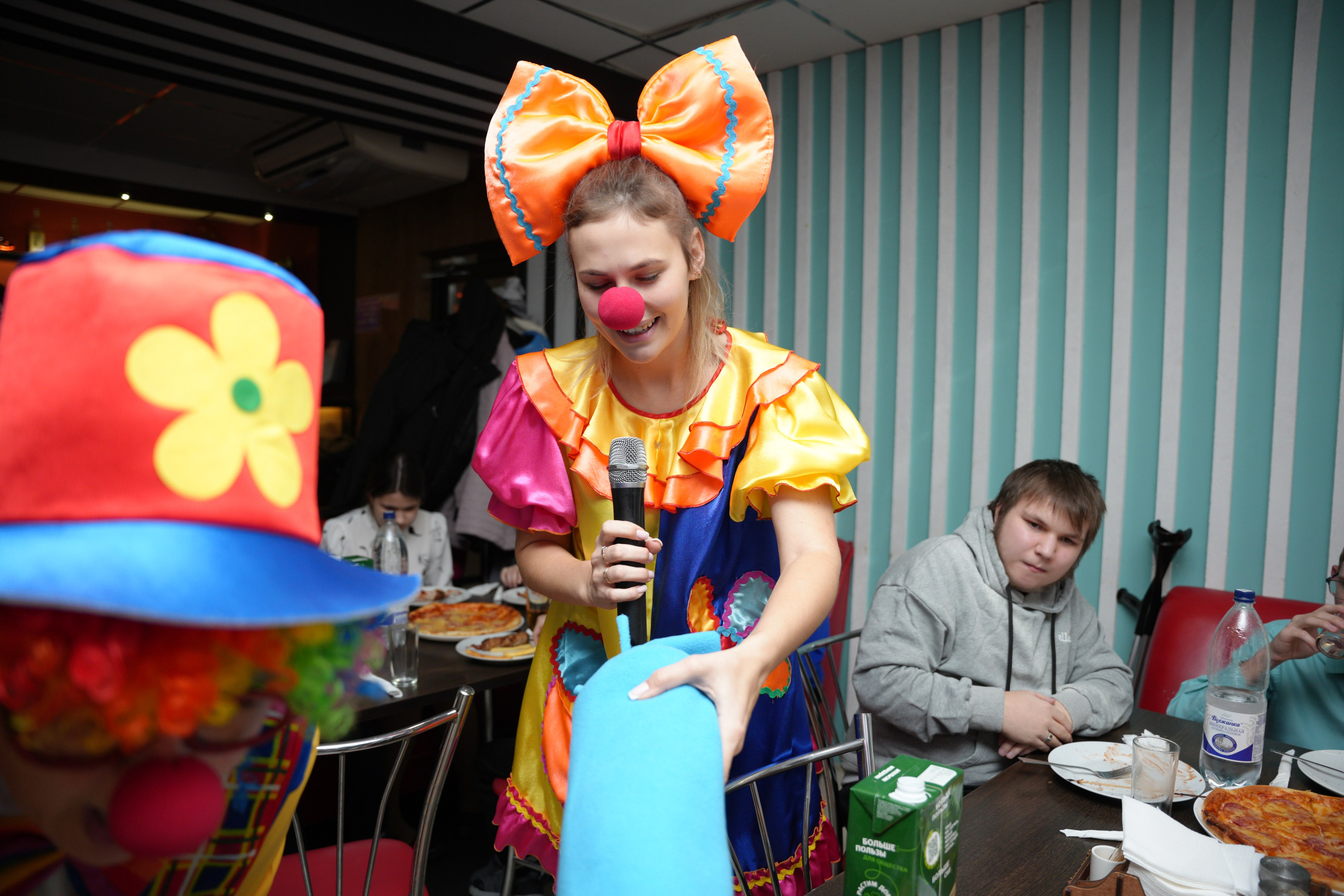 Социально —благотворительная акция «Ты в этом мире не один», посвященная Международному дню инвалидов. ВЫПУСКНЫЕ АЛЬБОМЫ, Школьный фотограф, семейный и свадебный в Саратове и области Ольга Плаксина