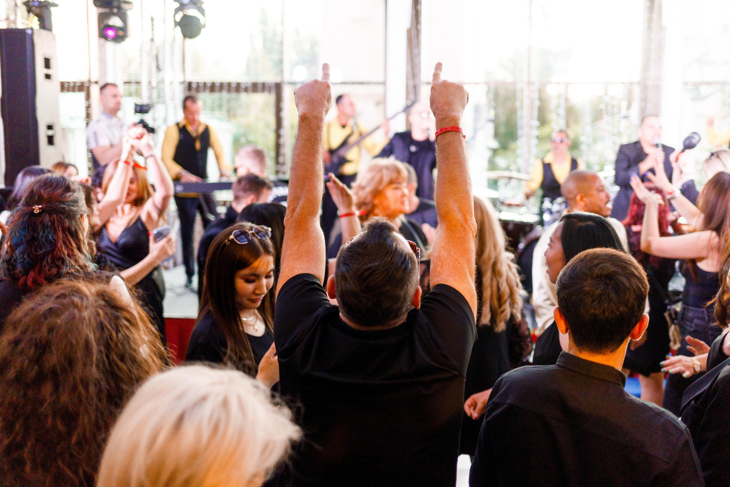 День рождение компании ЦирюльникЪ. Репортажный фотограф Борис Геер