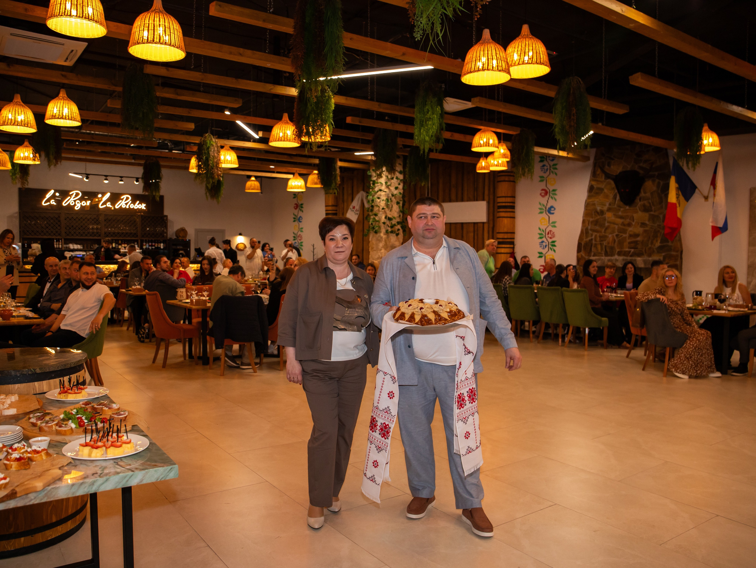 Открытие молдавского ресторана. Свадебный и семейный фотограф в Москве Мила Широких