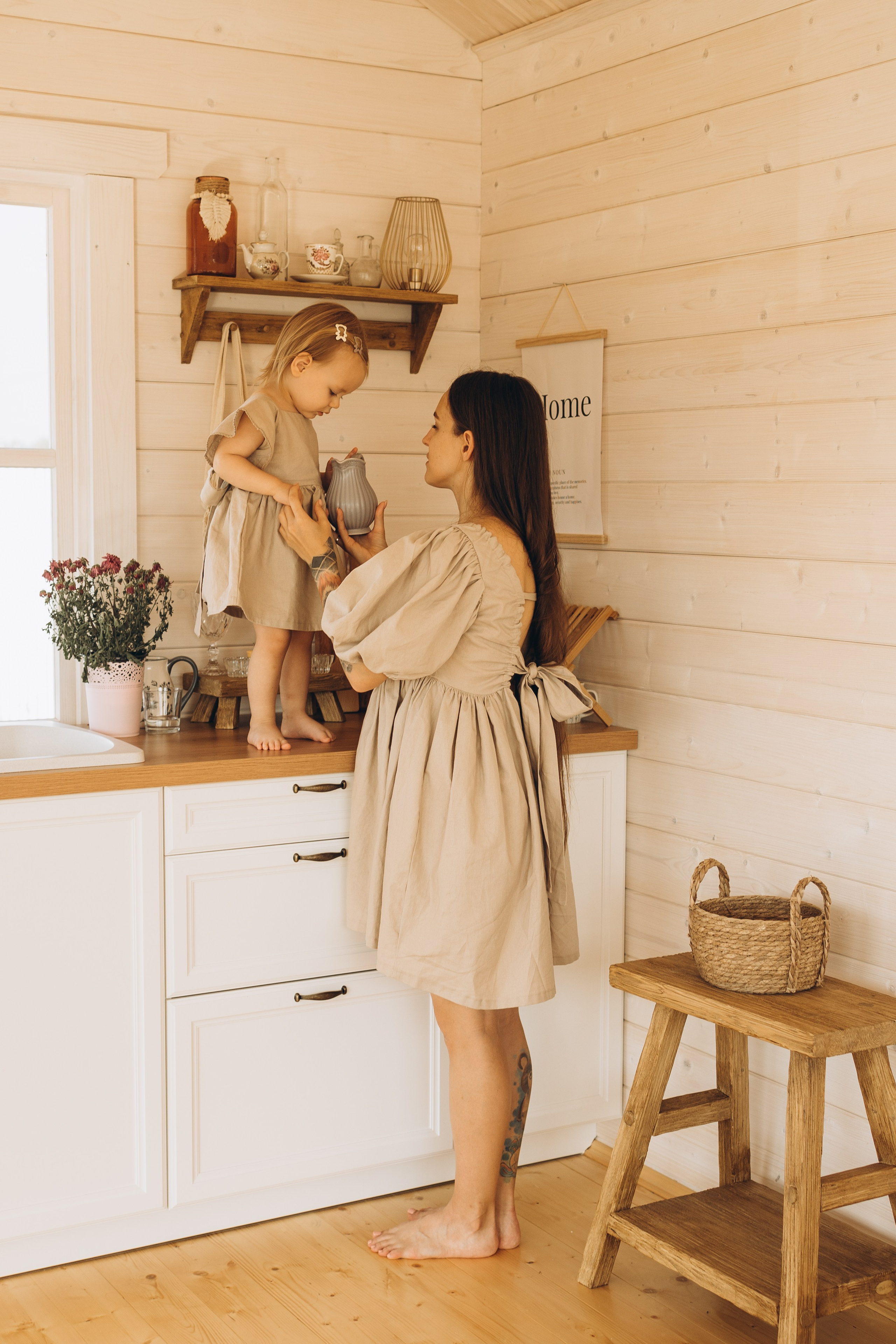 Оля и Мирослава Беседка. Семейный фотограф в Москве Виктория Ястребинская