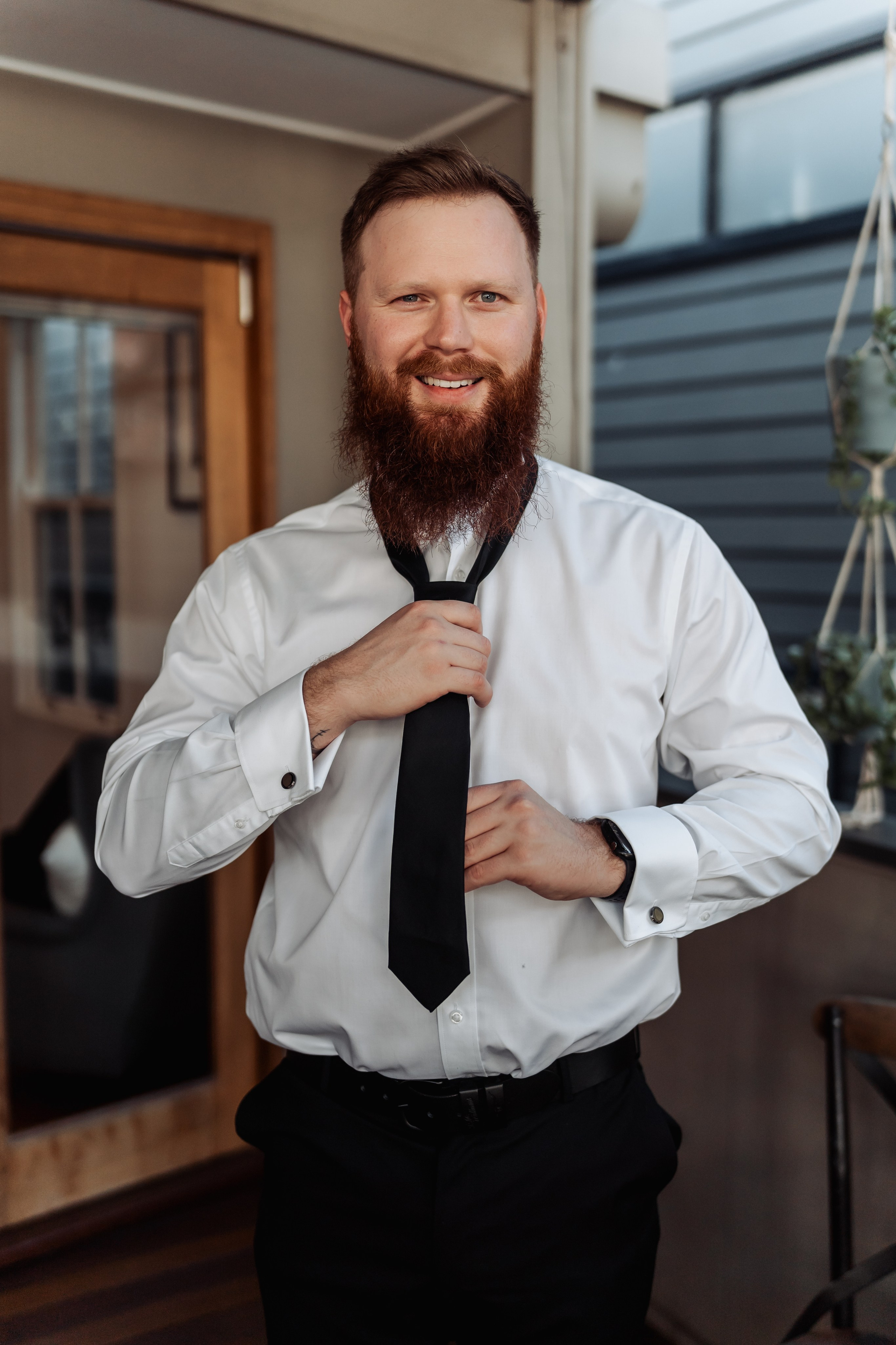 …Sweet embrace. Golden Moments Editing — We do Wedding’s Retouch and Video Editing