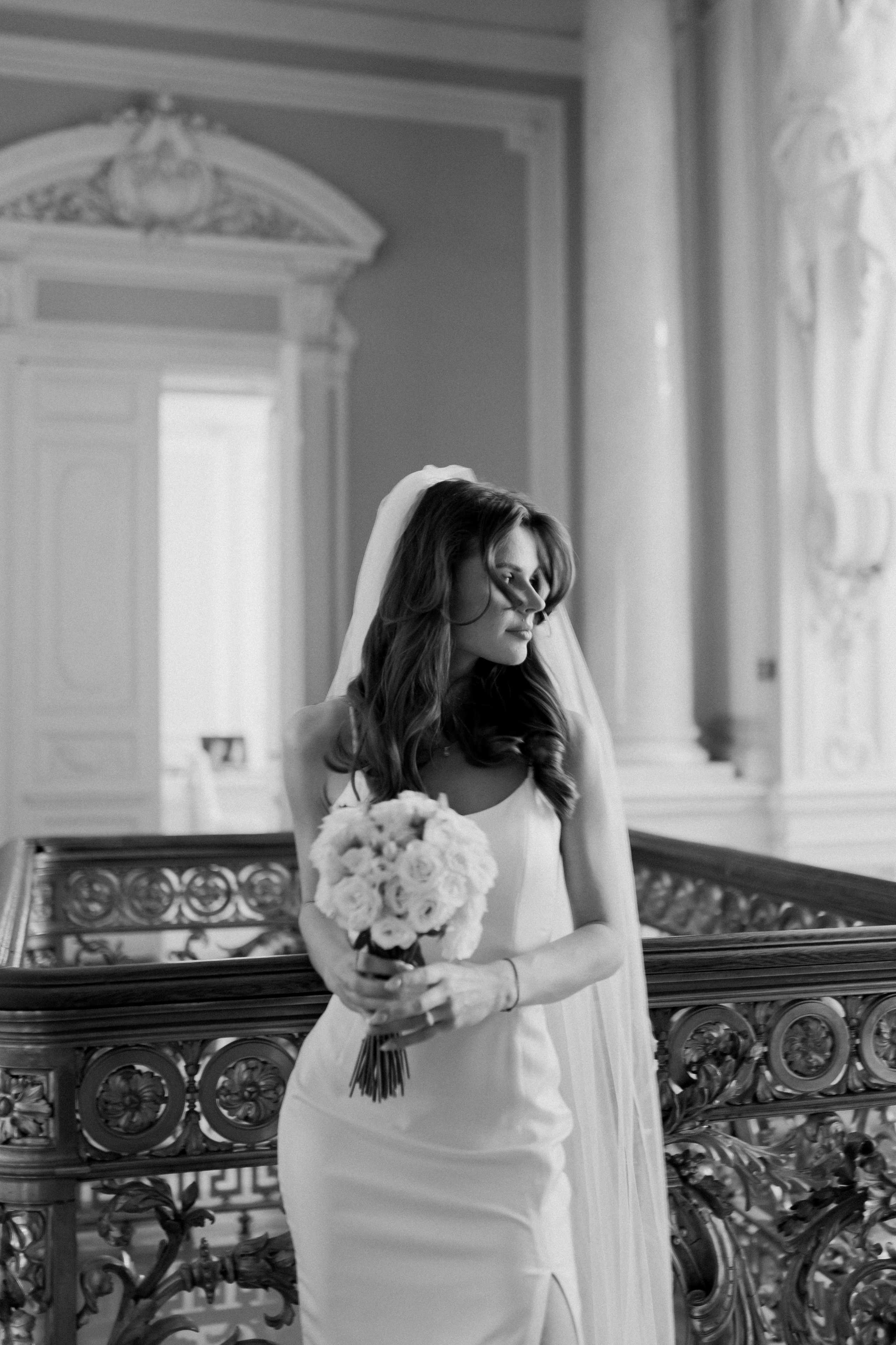 ···. Свадебный фотограф в Санкт-Петербурге Александра Чукавина