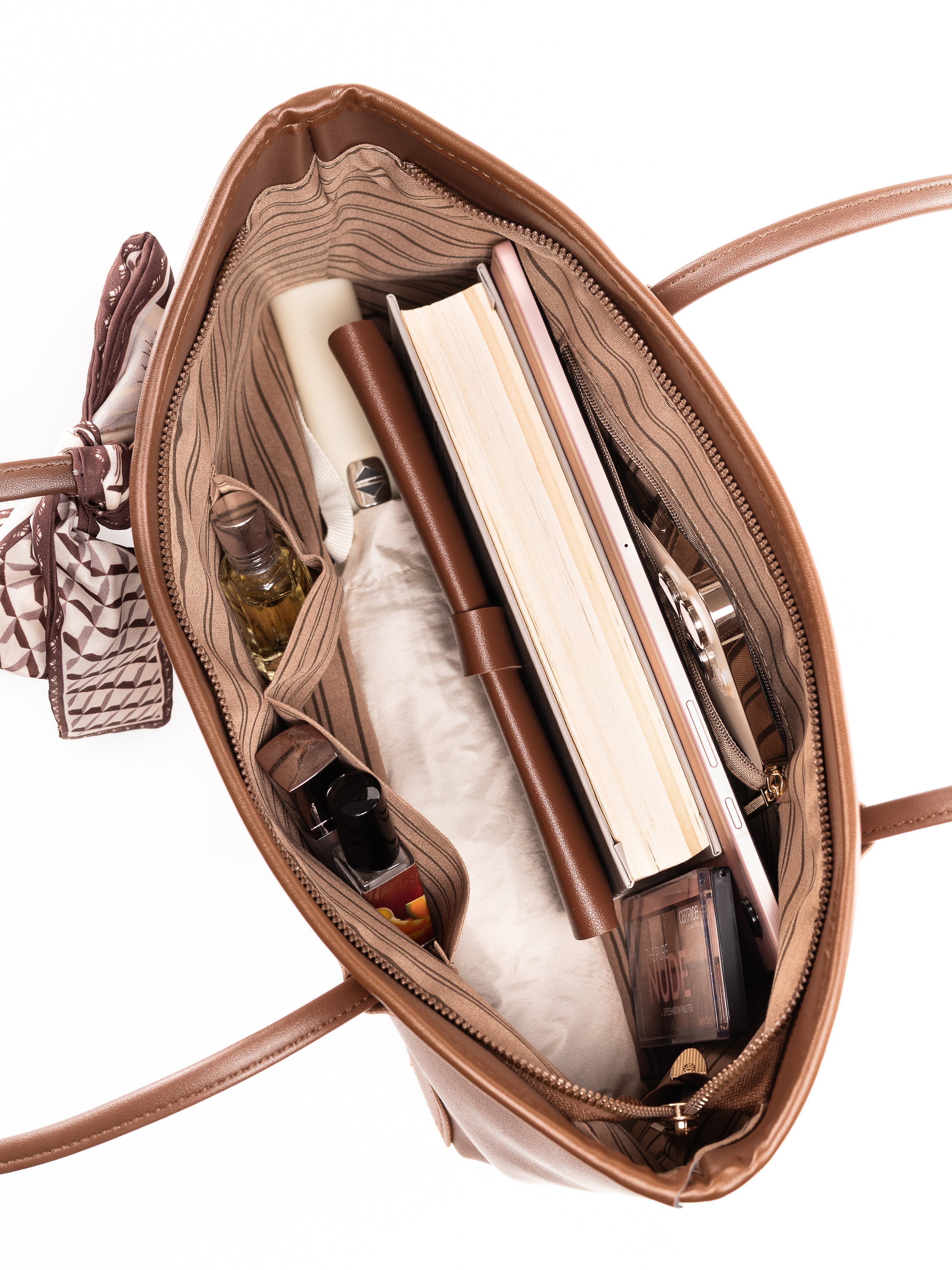 Q Сумки-тоут женские предметка серия 2. Предметный фотограф, фото для маркетплейсов Пятигорск, КМВ