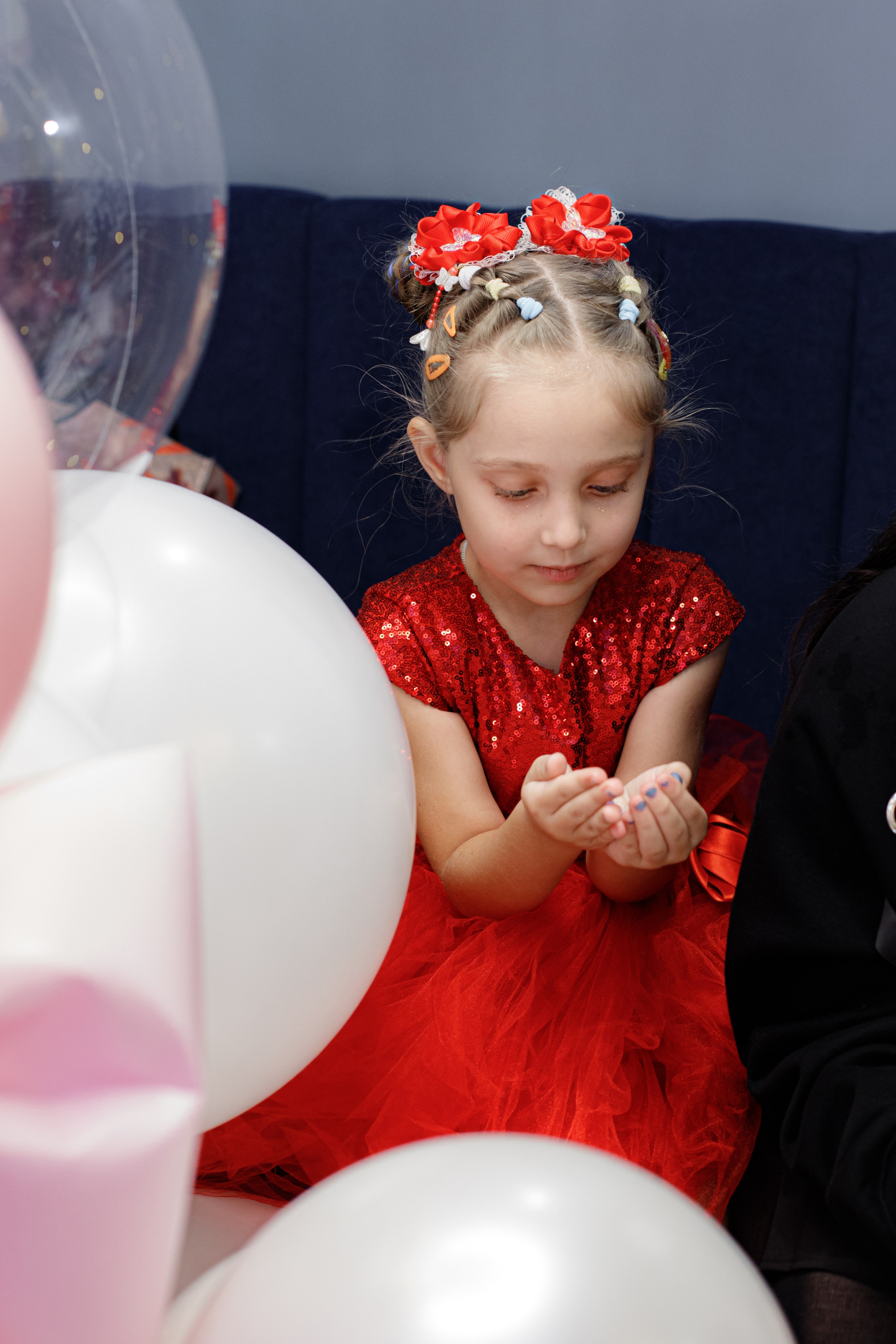 ASIA'S BIRTHDAY PARTY. Photokarish