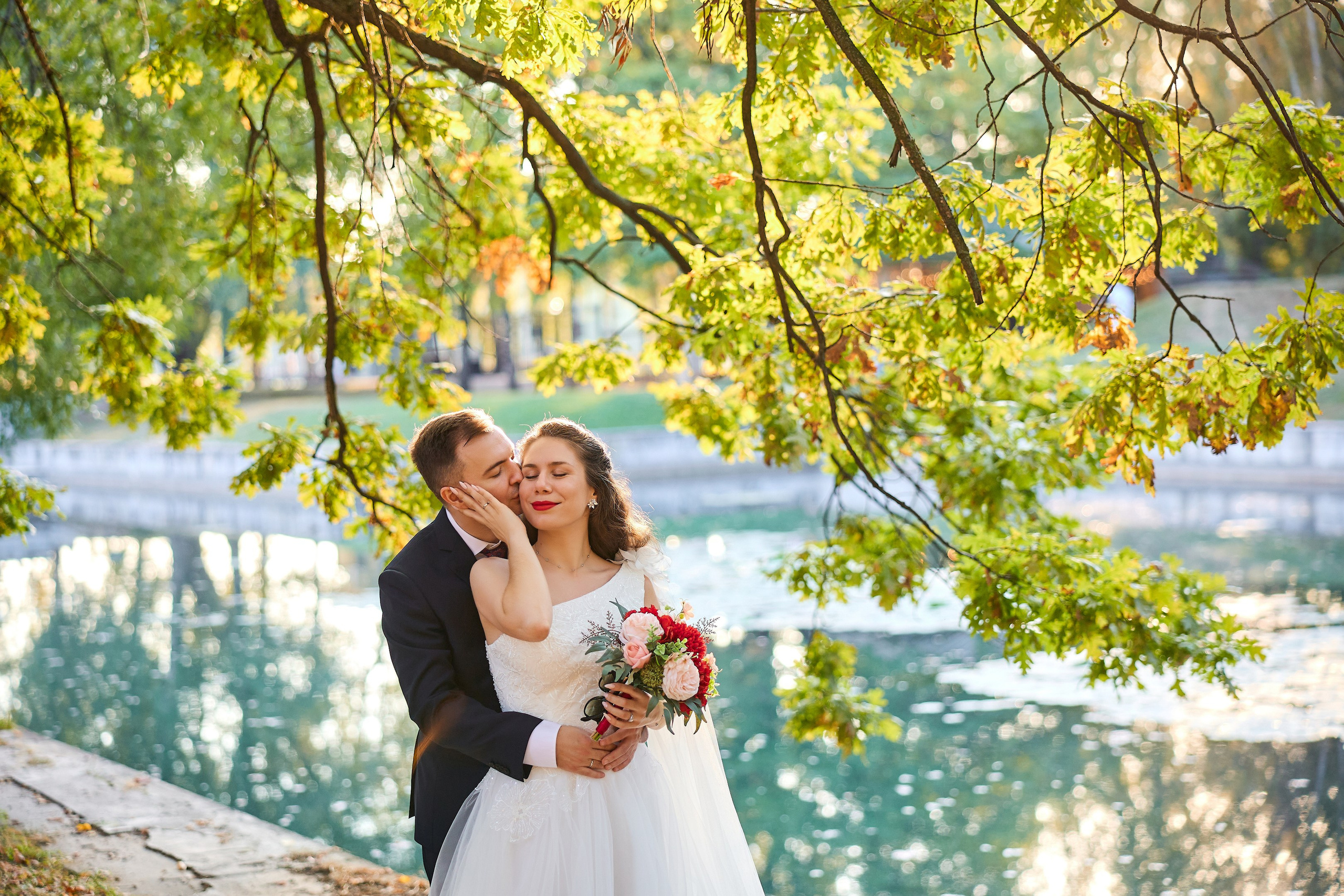 Свадебная фотосессия в Кусково. Свадебный фотограф Сергей Колбинский