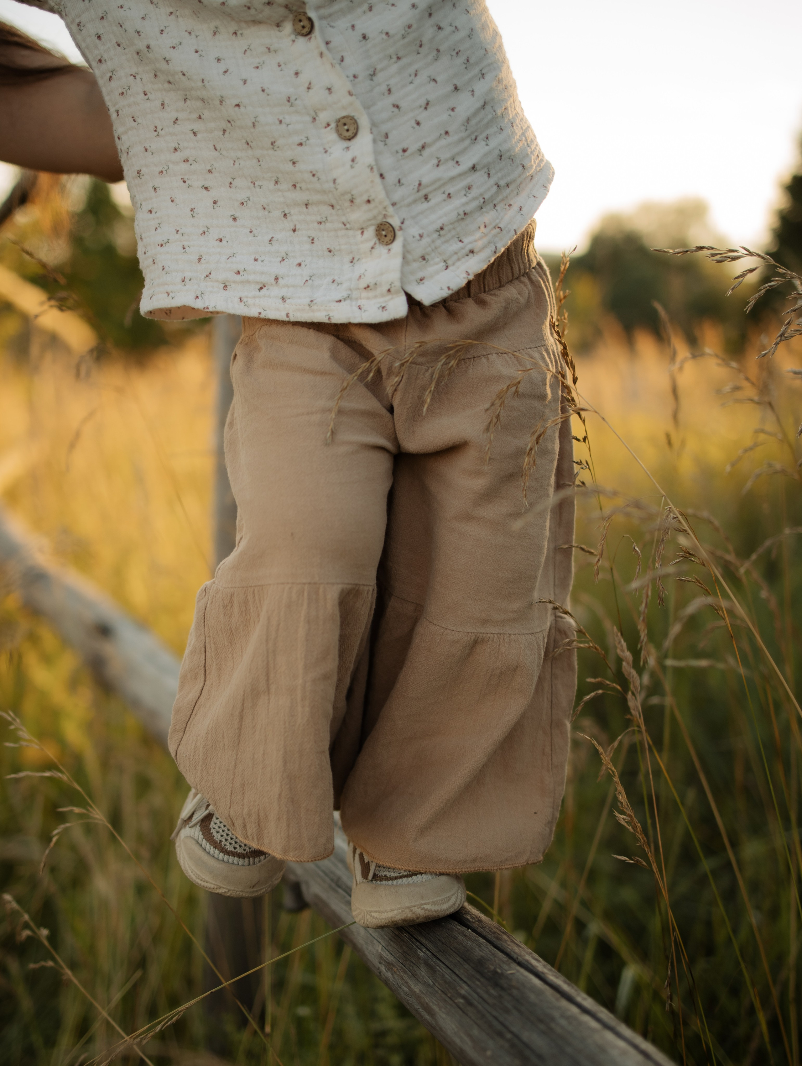 Фотосессия мамы и дочки в поле. Фотограф Углич и Ярославль Ольга Тятюшкина