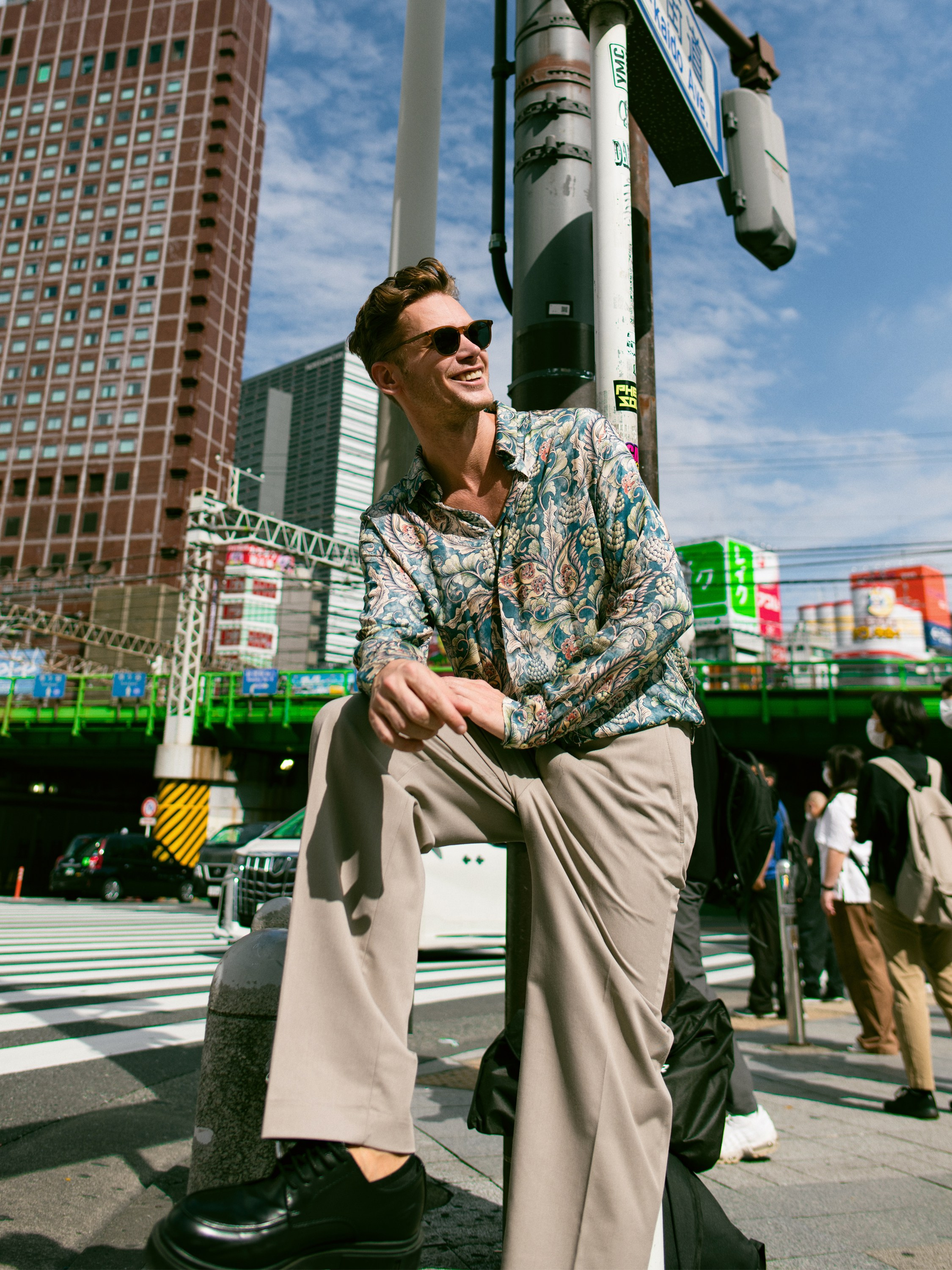 Men's photoshoot in Tokyo. Photographer in Tokyo Anatolii Ozarto