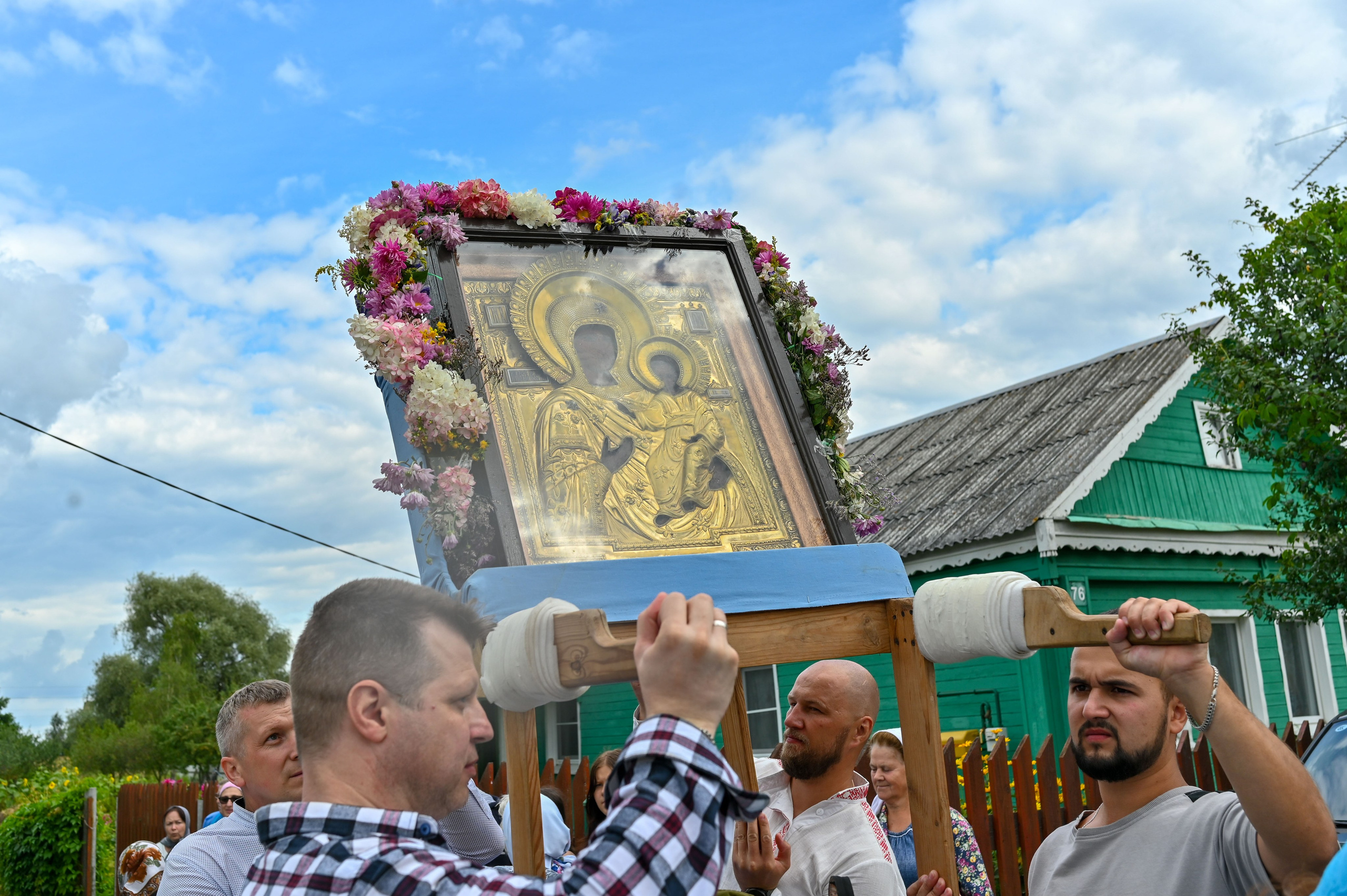 День памяти Смоленской иконы Божией Матери с крестным ходом. Семейный фотограф в г. Воскресенск Наталия Молева