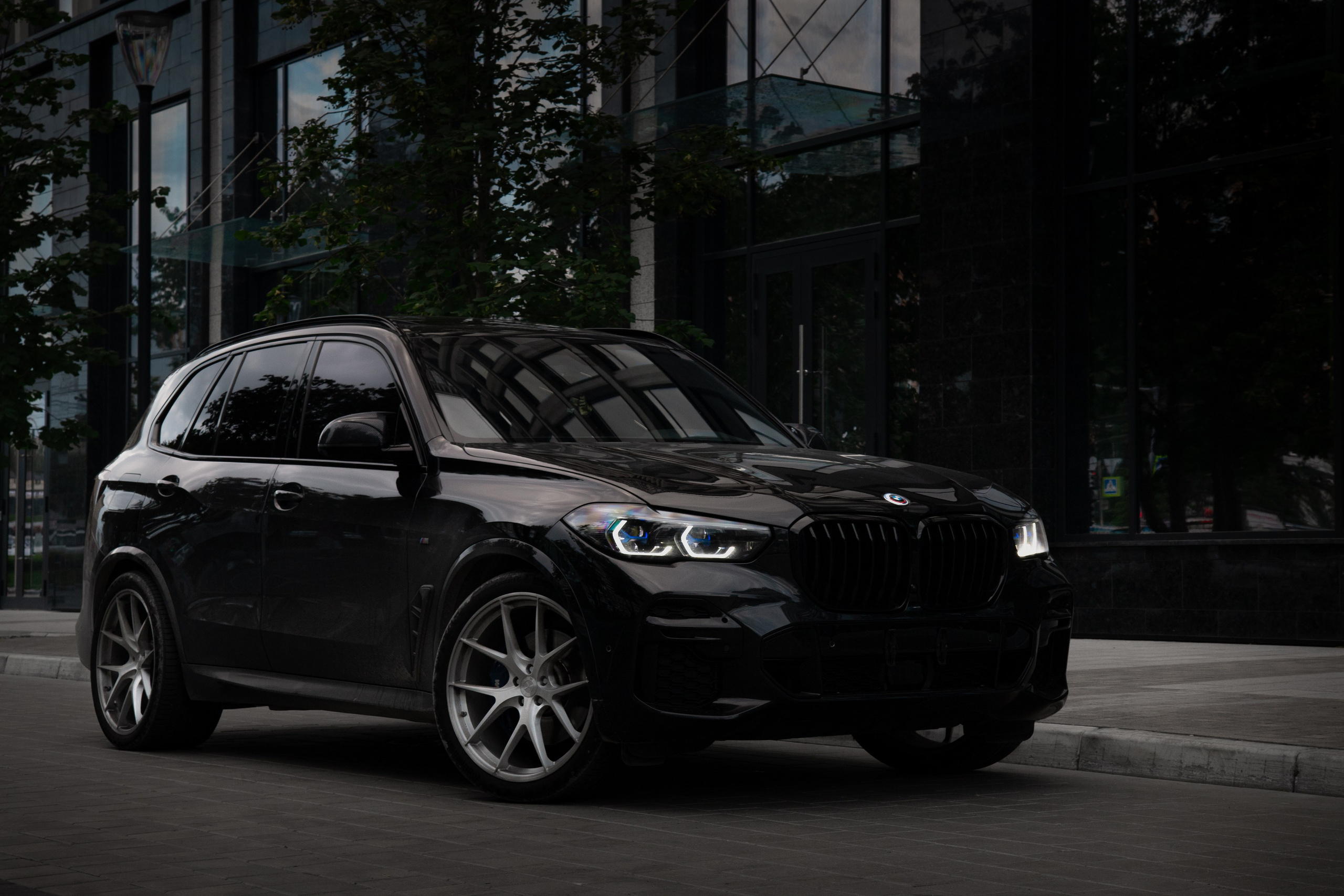 BMW X5 G05. Автомобильный фотограф и видеограф в Новосибирске|Александра Косухина