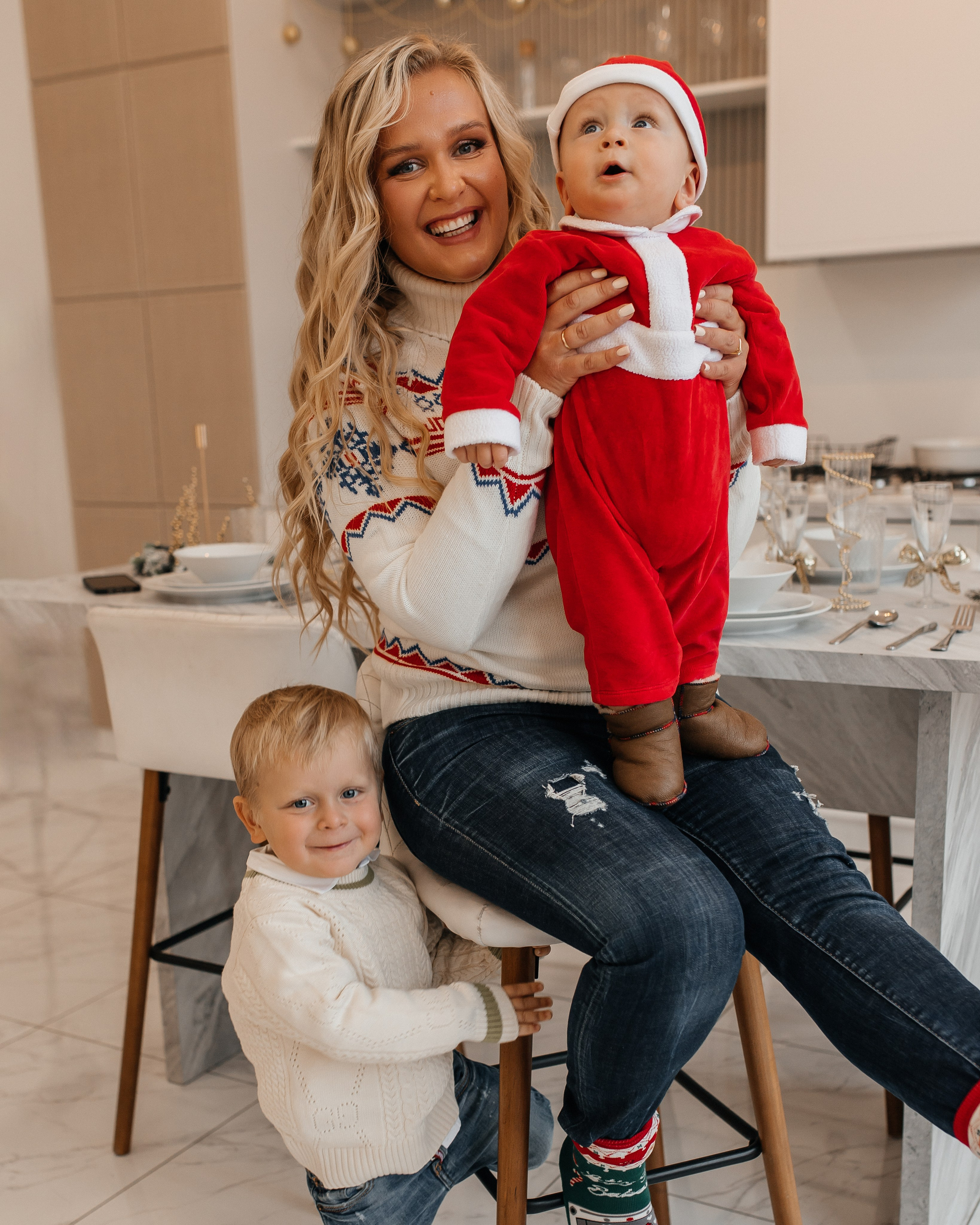 Алиша семейная новогодняя. Семейный фотограф в Санкт-Петербурге Ирина Иванова