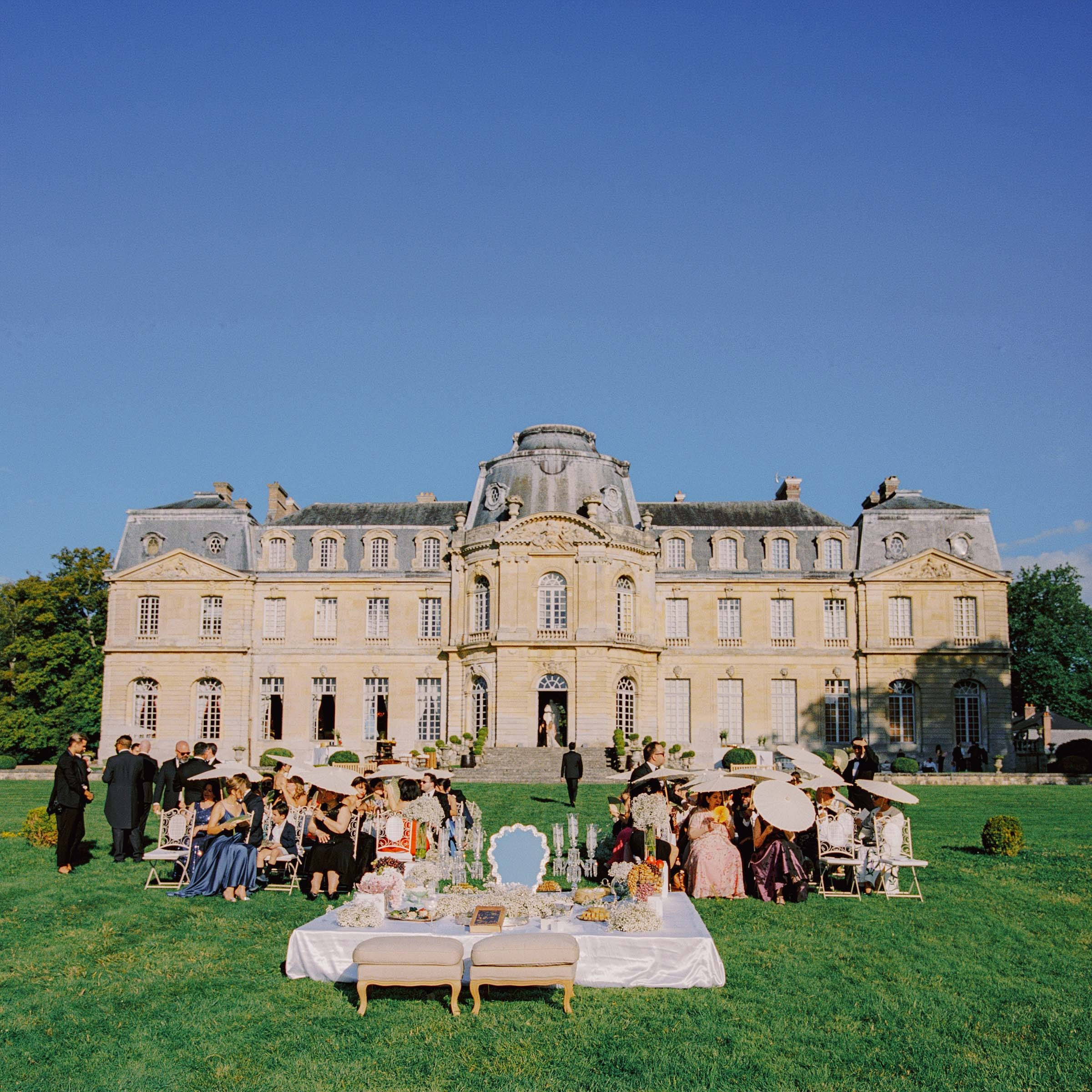 CHÂTEAU PRÈS DE PARIS. Светский свадебный фотограф в Москве и Европе Арсений Прусаков