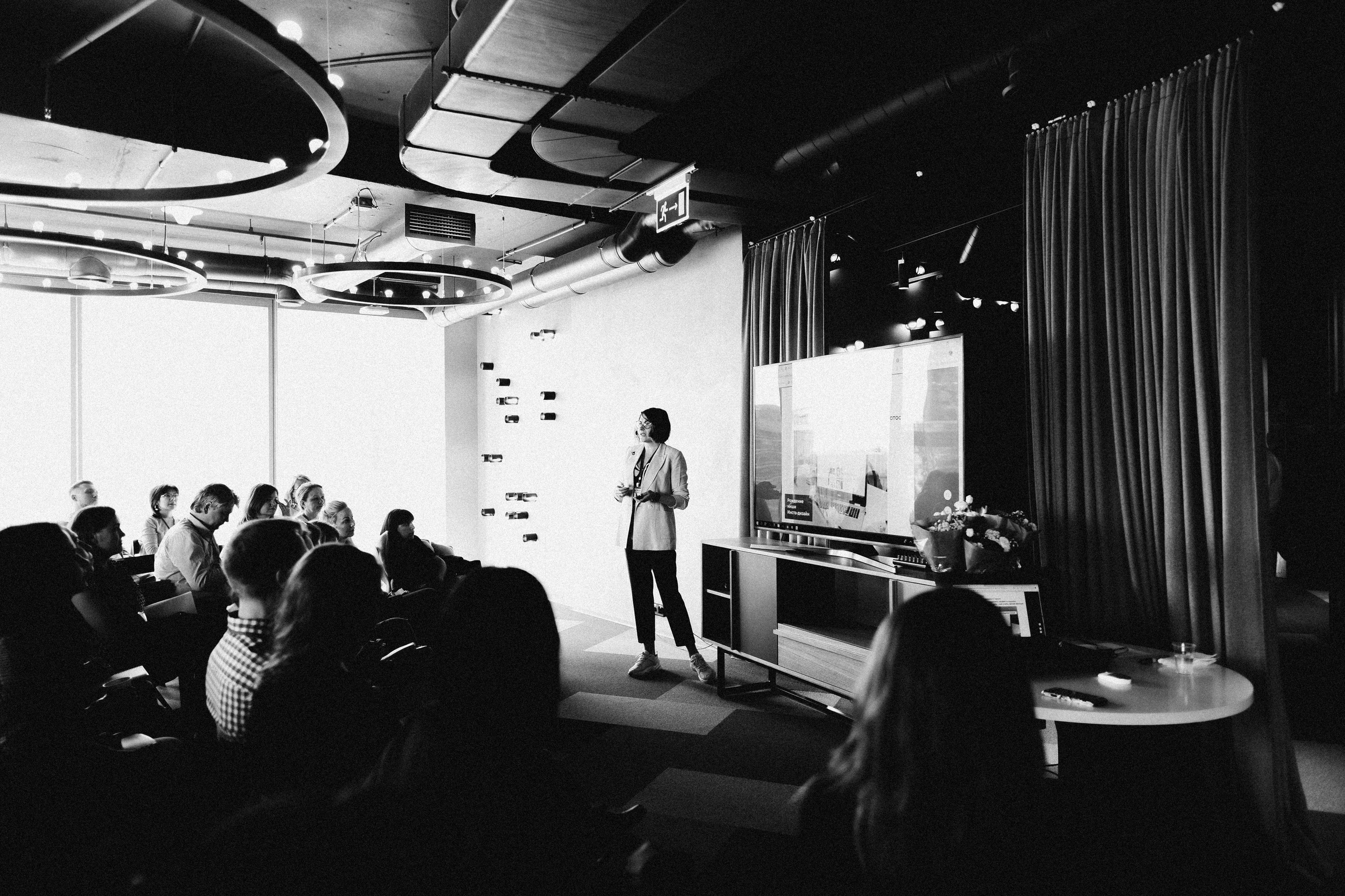 Мероприятие в Москва сити. Женский и контент фотограф в Москве