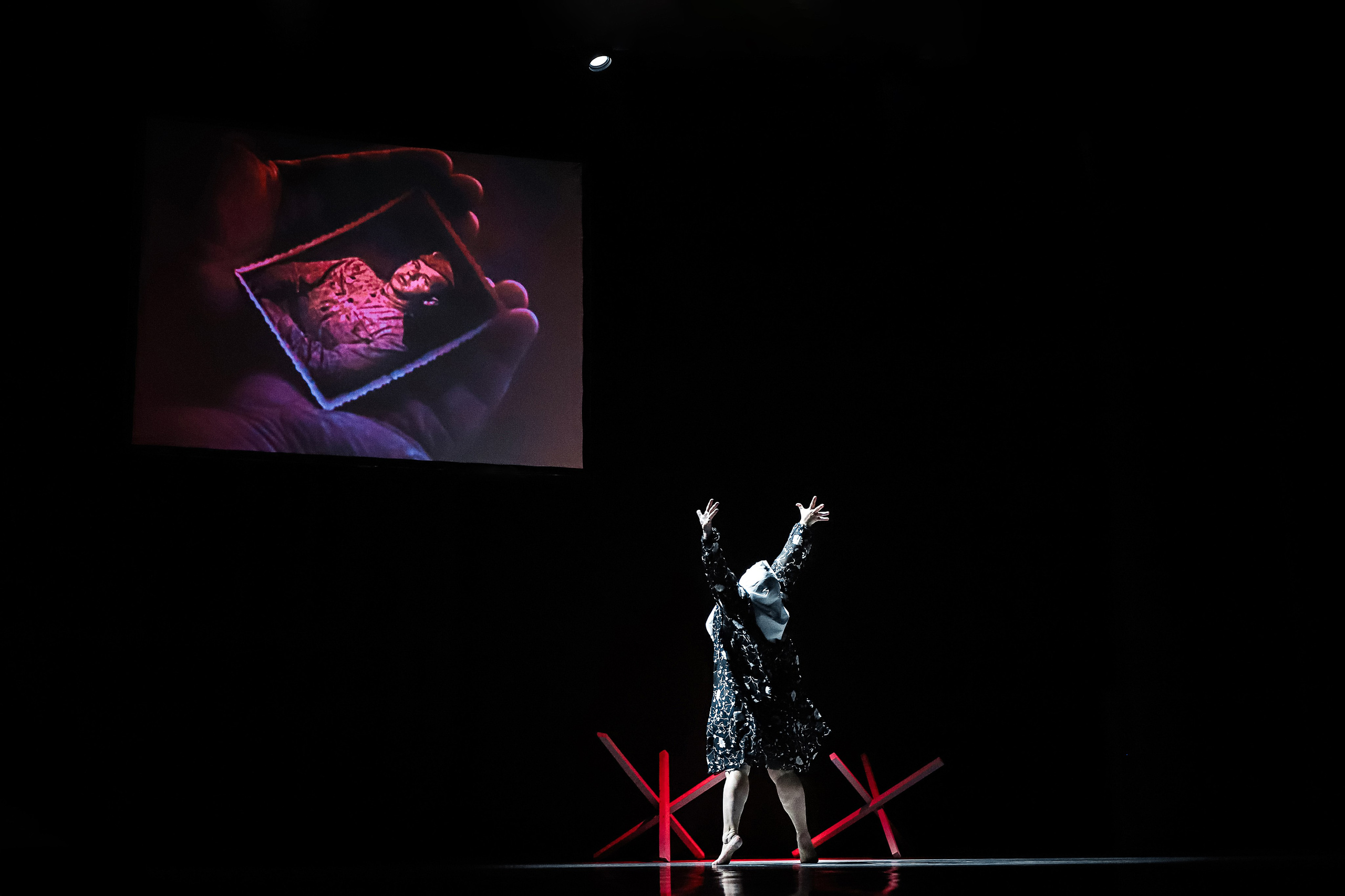 Спектакль Победа — имя женское. Александра, репортажный и событийный фотограф