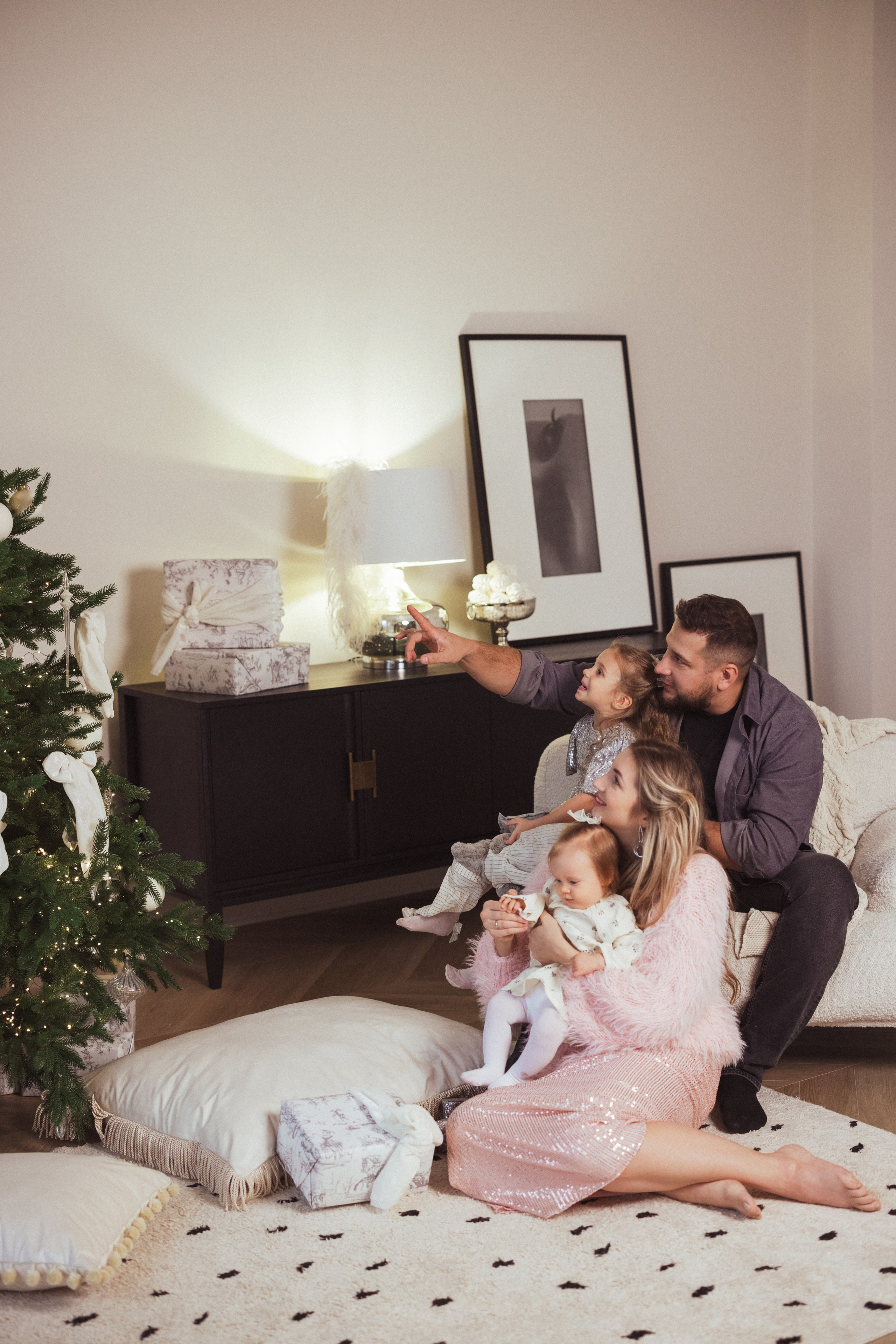 Семейная новогодняя фотосессия в фотостудии «Париж», г Краснодар. Семейный и детский фотограф в Краснодаре Анна Трашкова