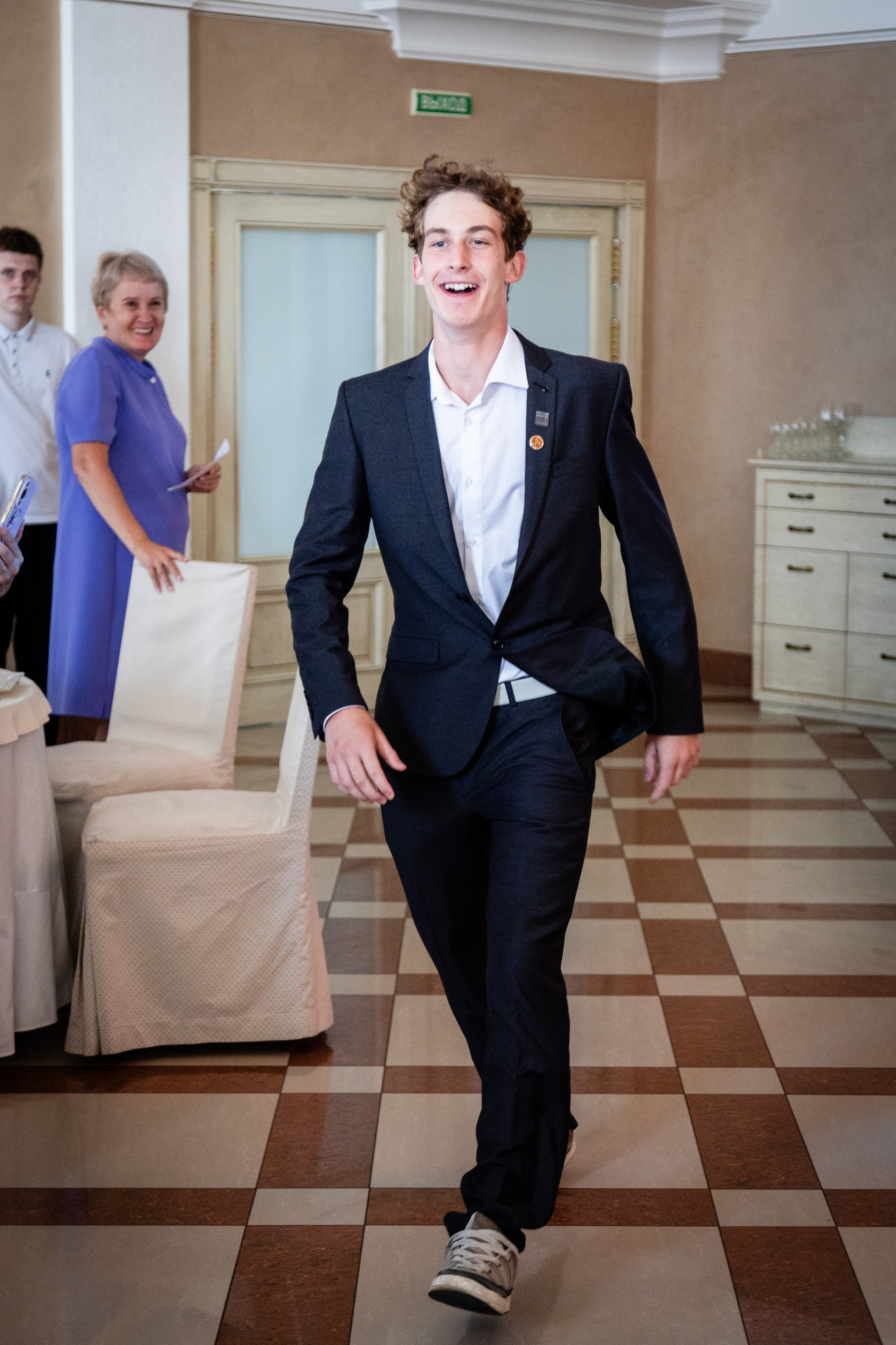 Школьный выпускной. Детский фотограф видеограф в Хабаровске Михаил Орлов