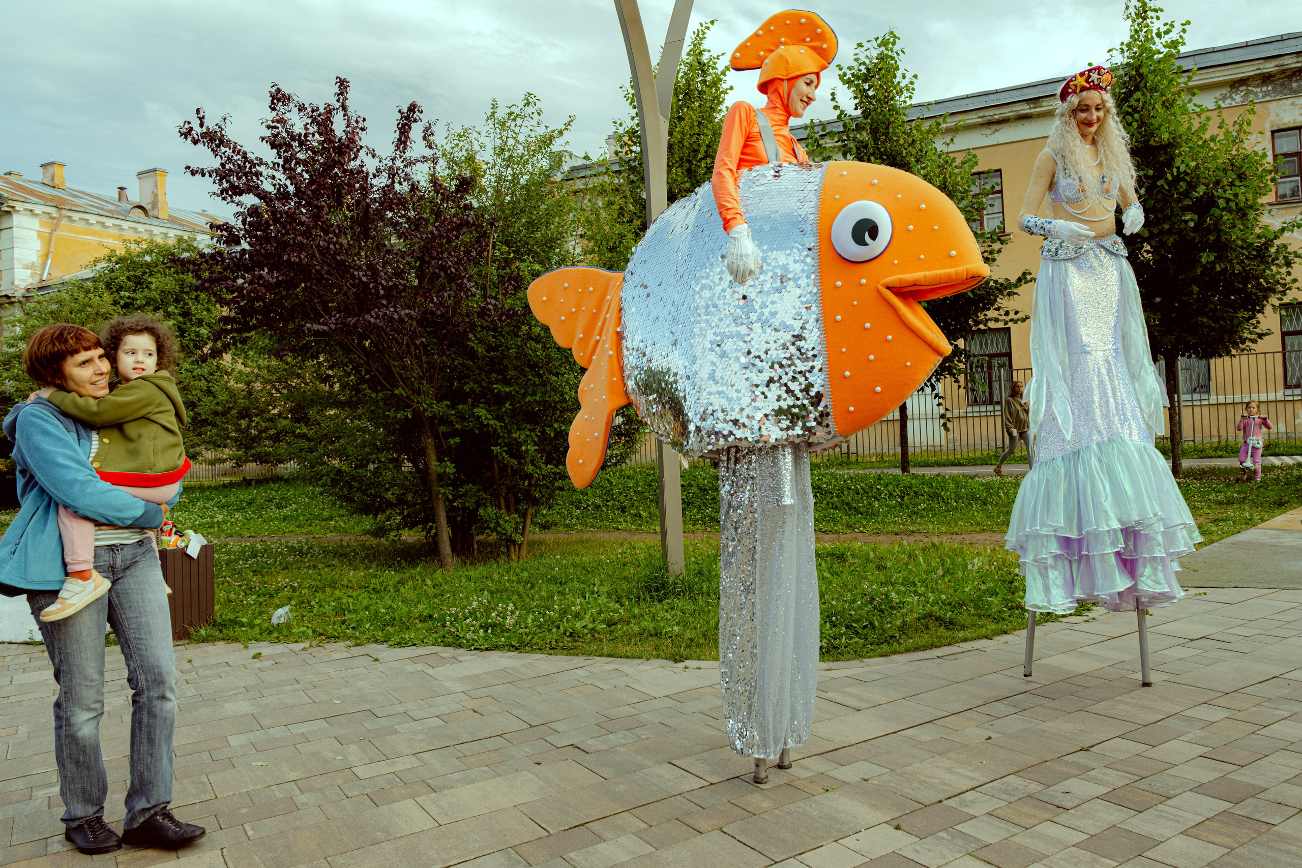 Уличный театр. Екатерина Лапина фотографирует