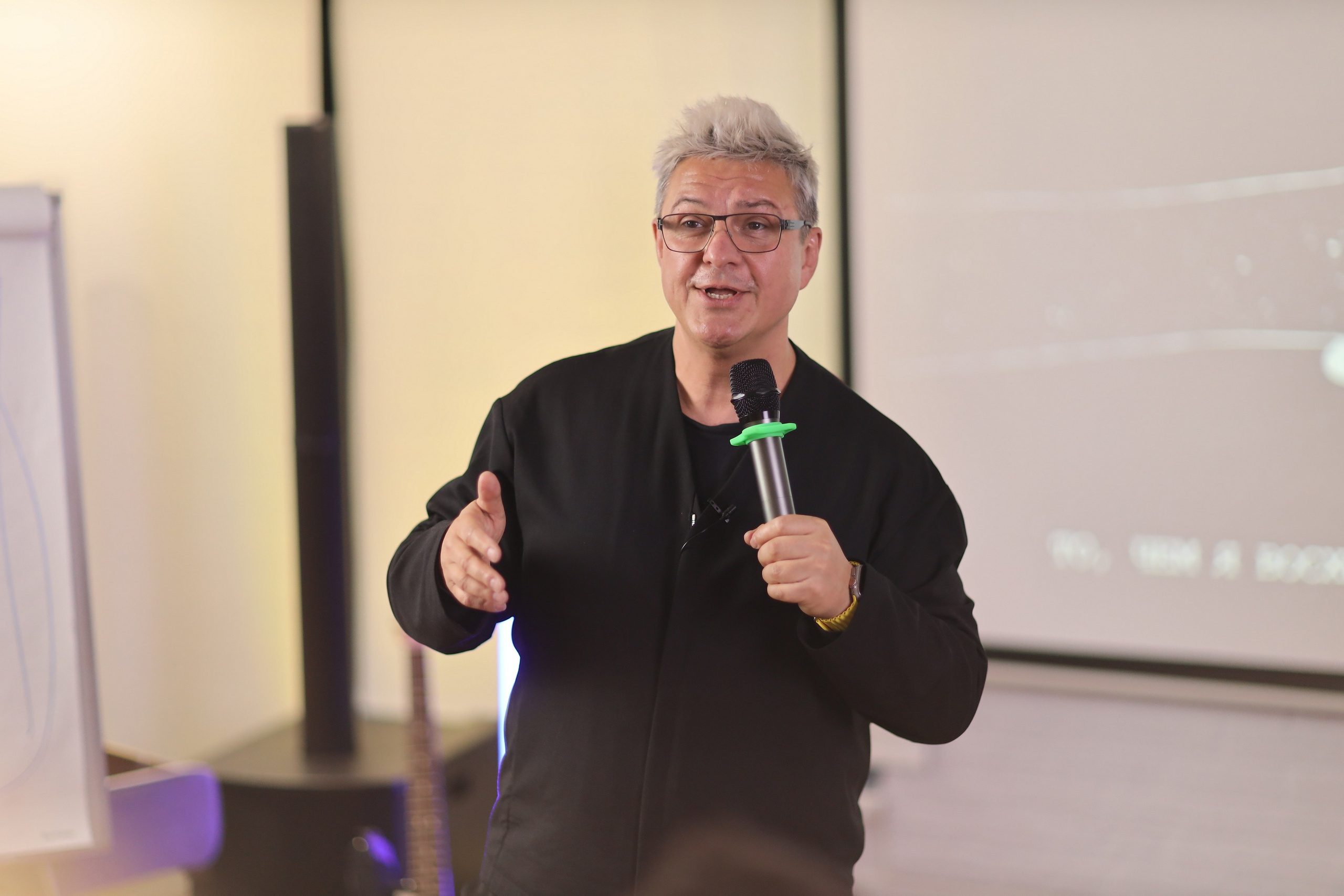 МастерМайнд 1.2. Съемка в студии под ваш запрос, студийные съемки, фотографии архитектурных объектов — Александр Евстигнеев — фотограф Москва