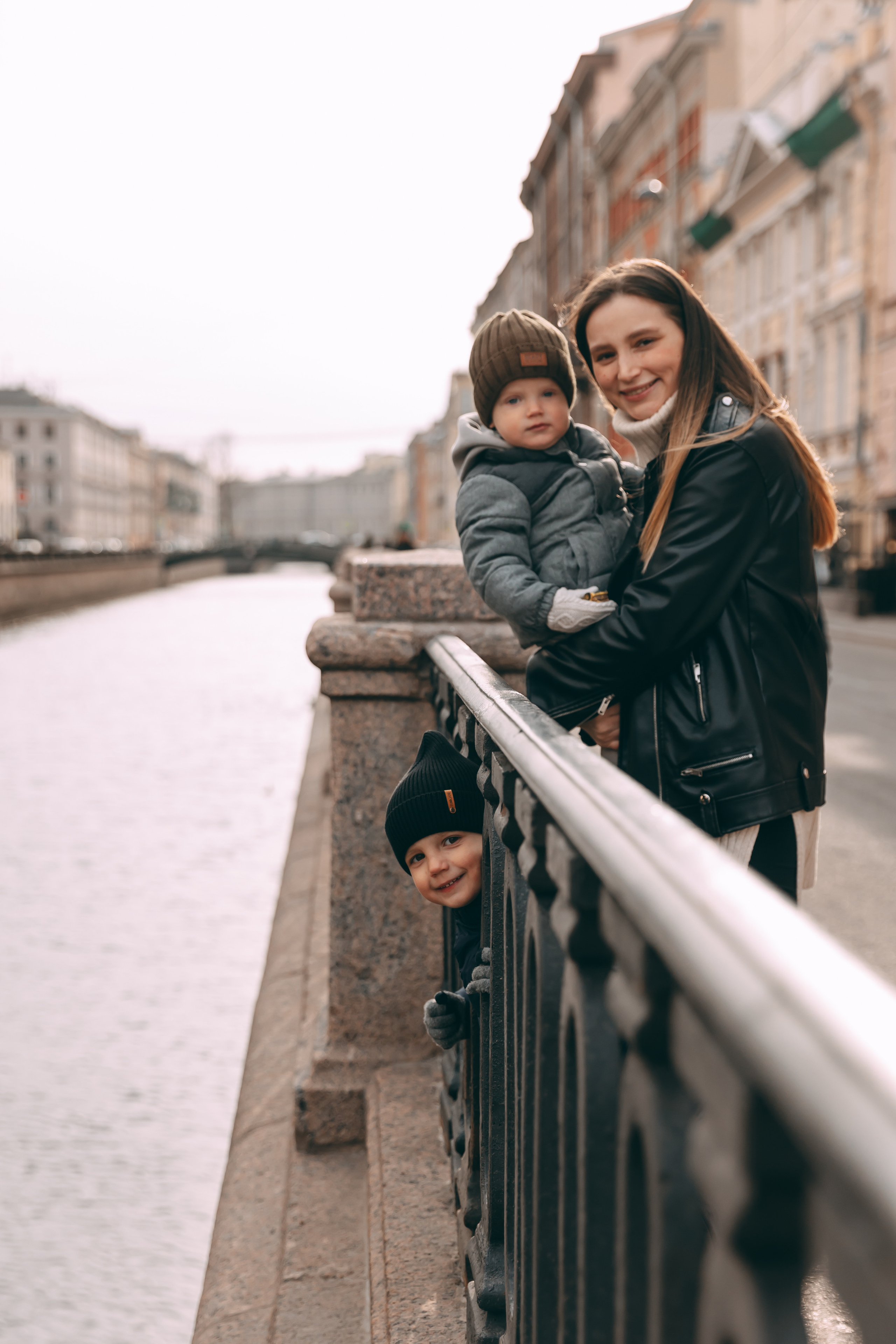 Катя и мальчики, Грифоны. Семейный фотограф в Санкт-Петербурге Алиса Мохова