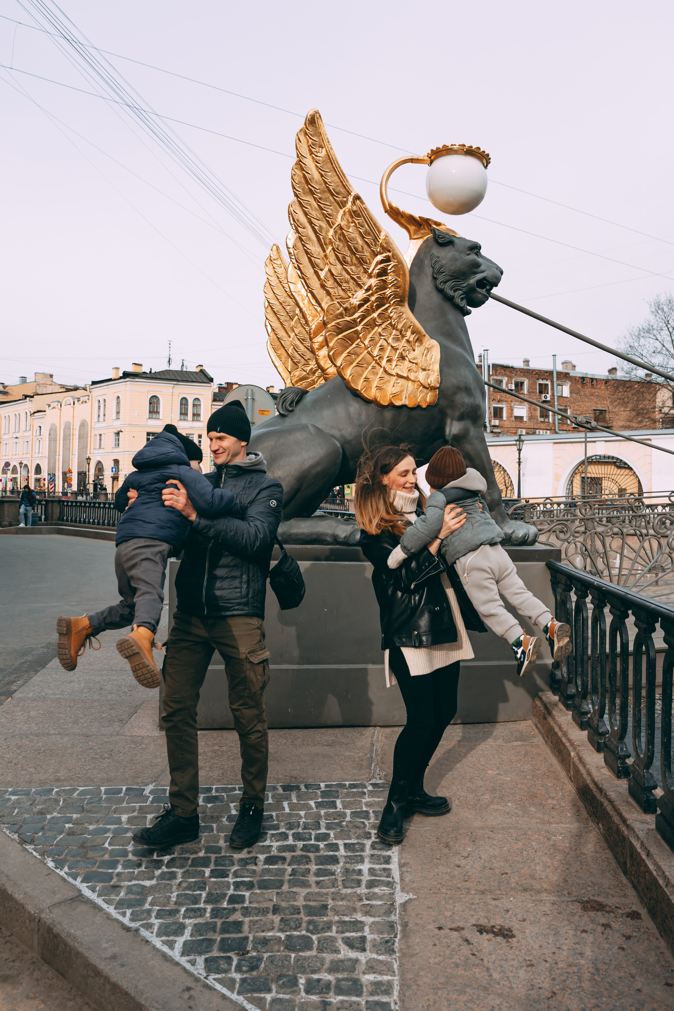 Катя и мальчики, Грифоны. Семейный фотограф в Санкт-Петербурге Алиса Мохова