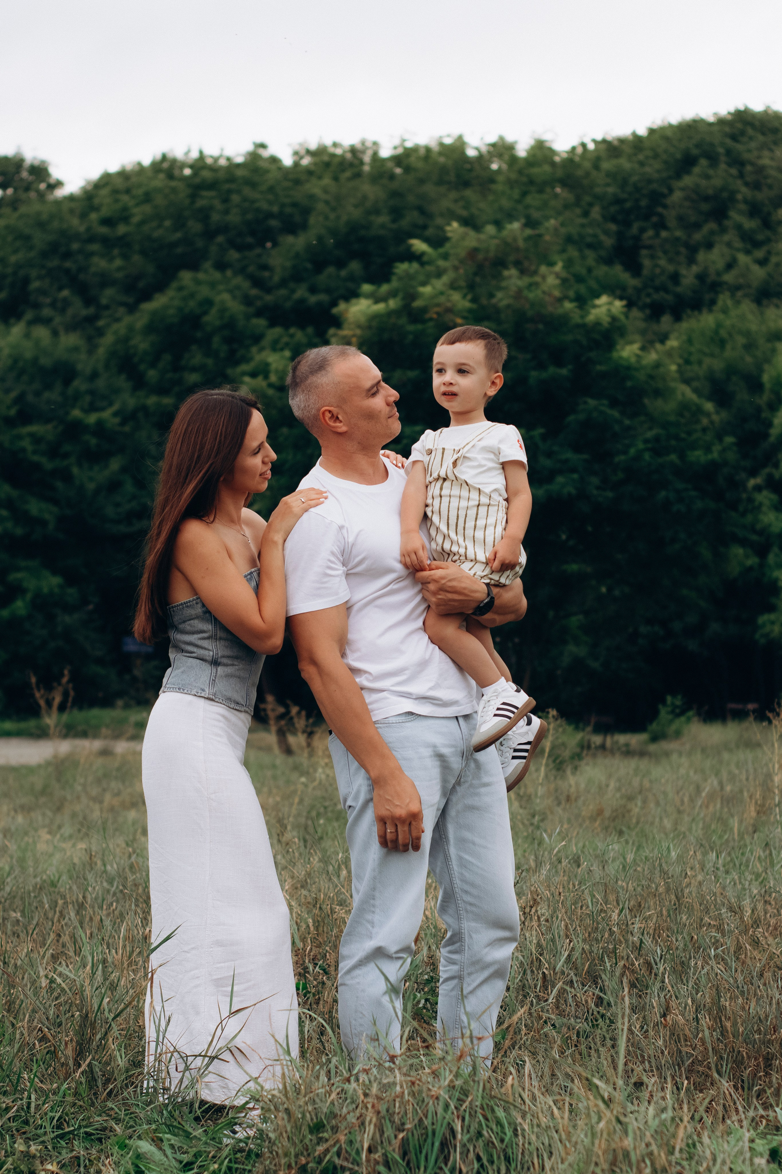 Марк, Катюша, Аслан. Главная