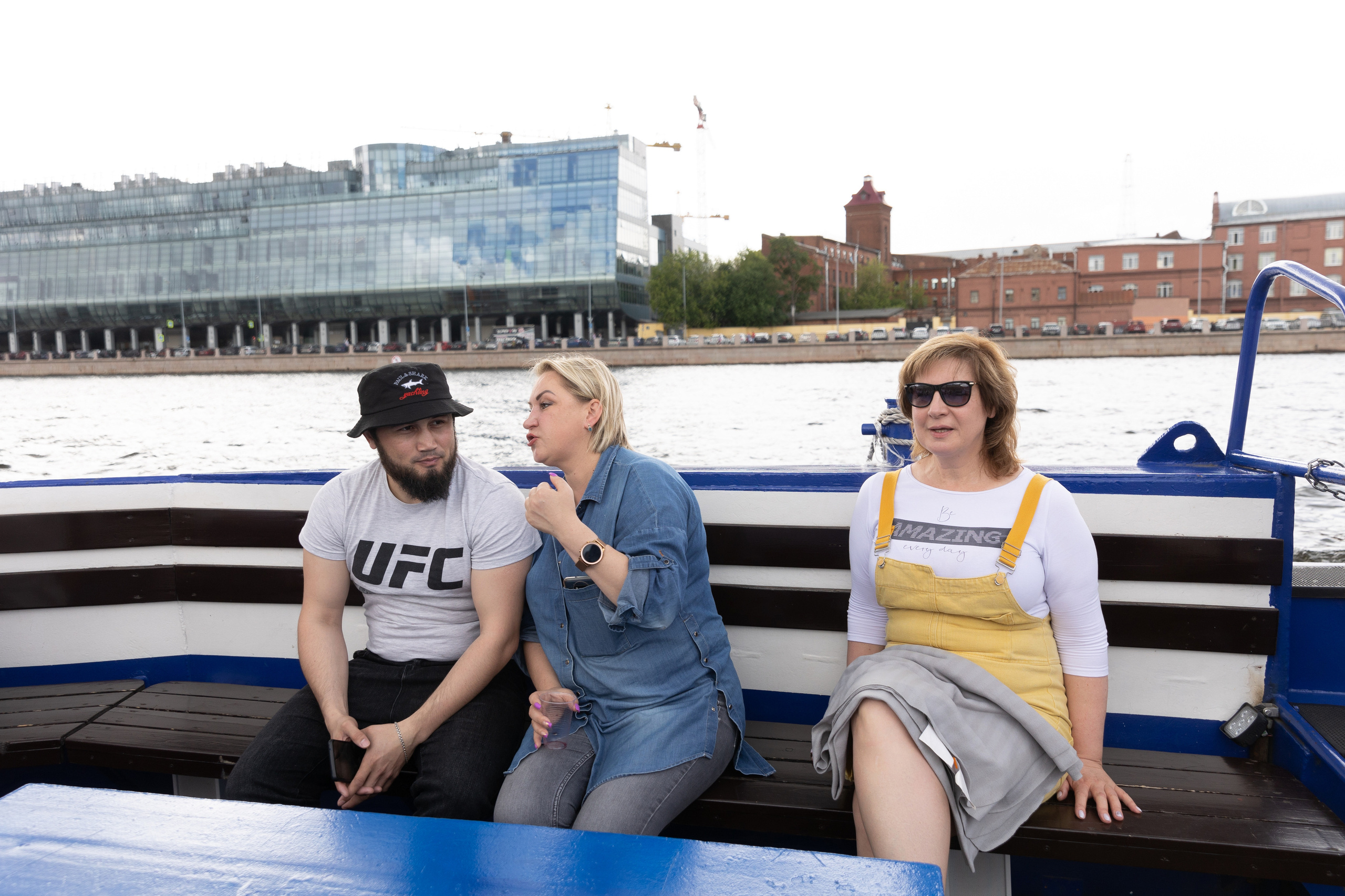 Летний корпоратив на кораблике. Фотограф в Санкт-Петербурге Закута Ольга