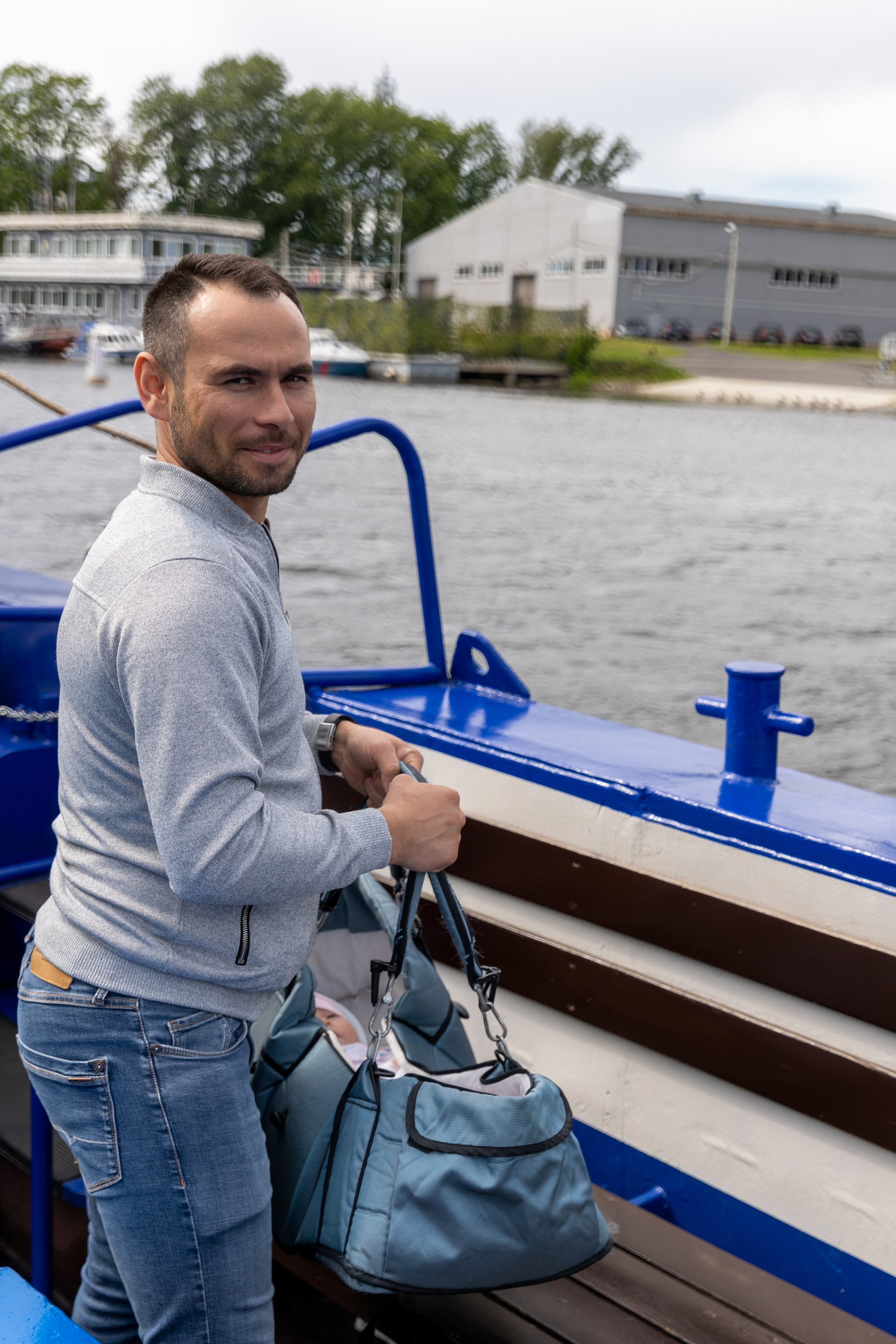 Летний корпоратив на кораблике. Фотограф в Санкт-Петербурге Закута Ольга