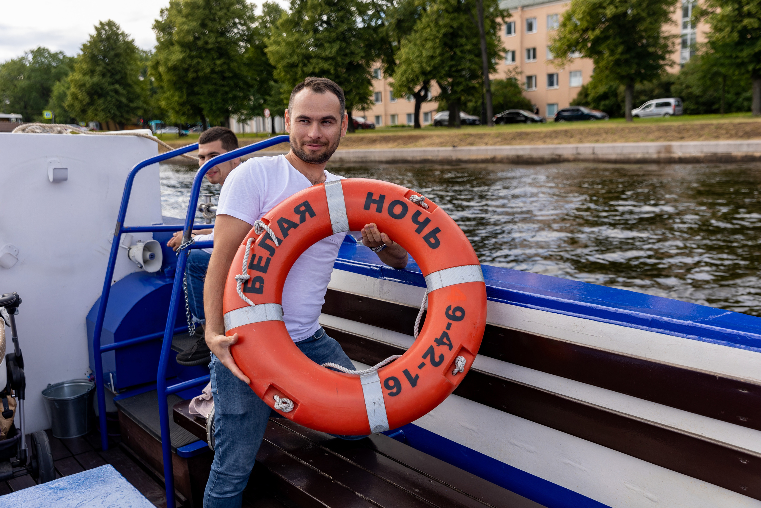 Летний корпоратив на кораблике. Фотограф в Санкт-Петербурге Закута Ольга