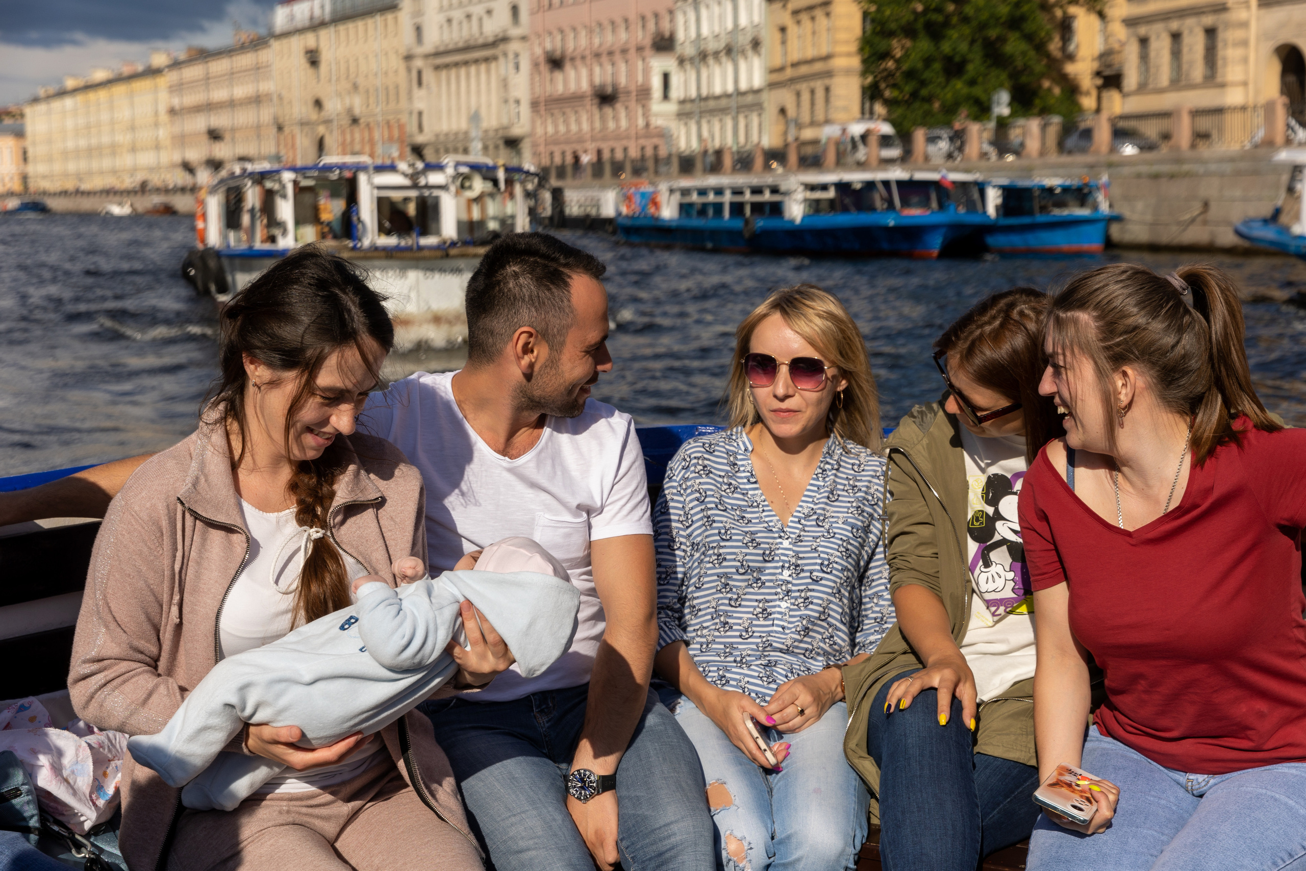 Летний корпоратив на кораблике. Фотограф в Санкт-Петербурге Закута Ольга