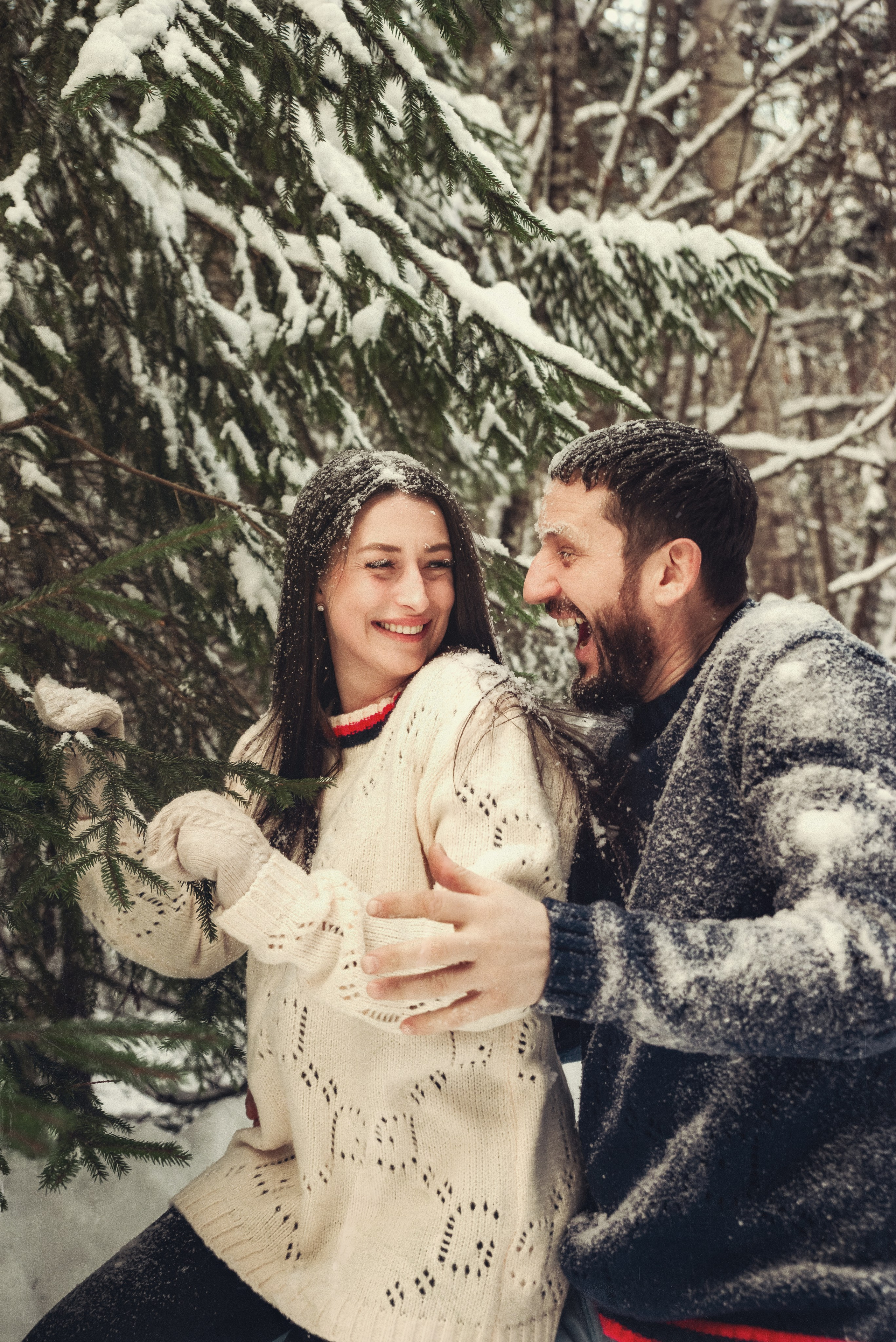 В зимнем лесу. Фотограф Крещение Венчание Москва