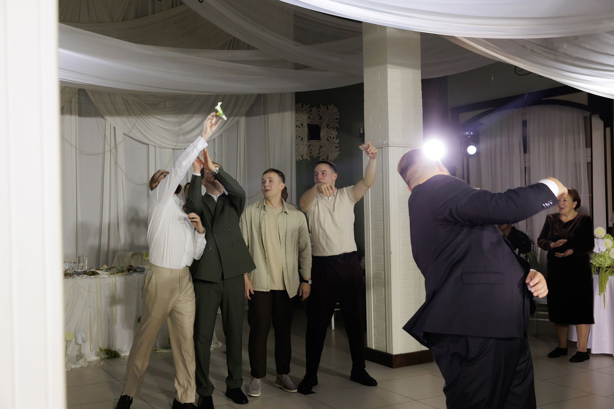 Ты рядом со мной, и это — самый чистый кайф! ♥. Свадебный фотограф Калининград