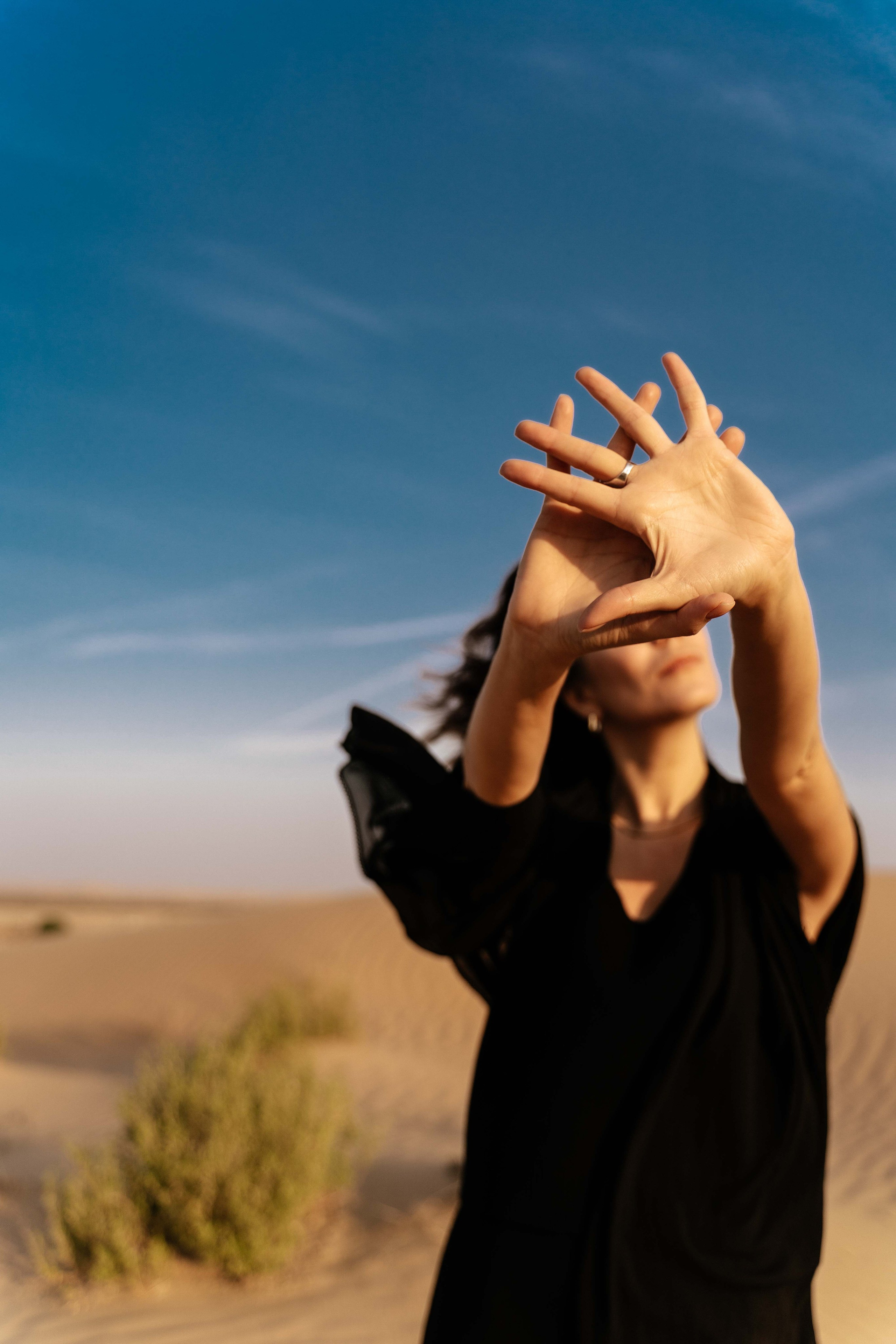 Наташа в пустыне 22 год. Фотограф и видеограф в Москве и Абу Даби Мария Кулагина