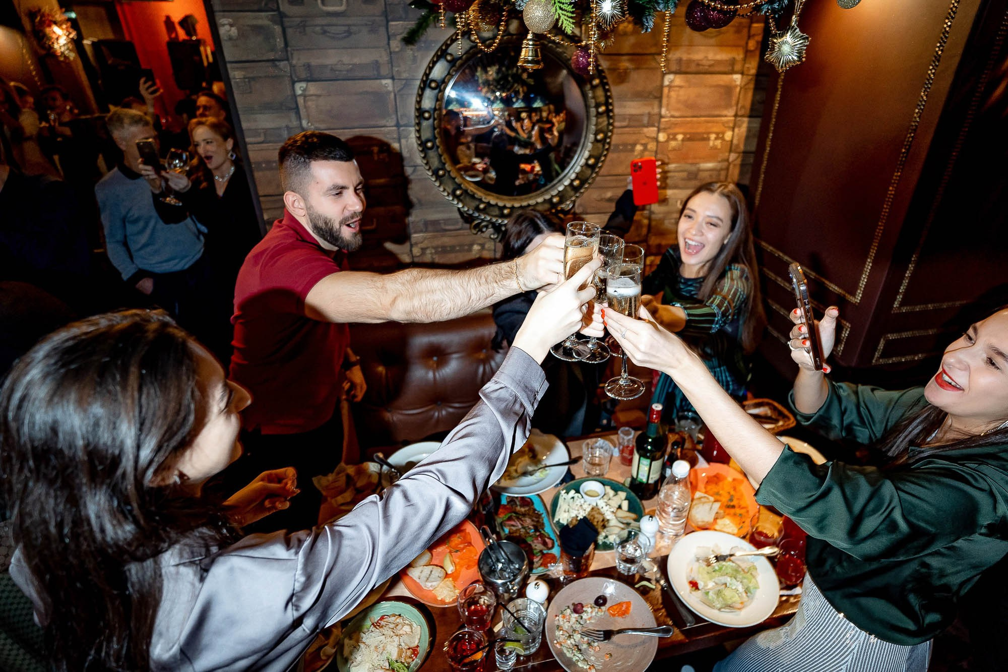 Новый год 2024 в Peoples. Сергей Кошкин. Репортажная и ивент-фотография в Сургуте