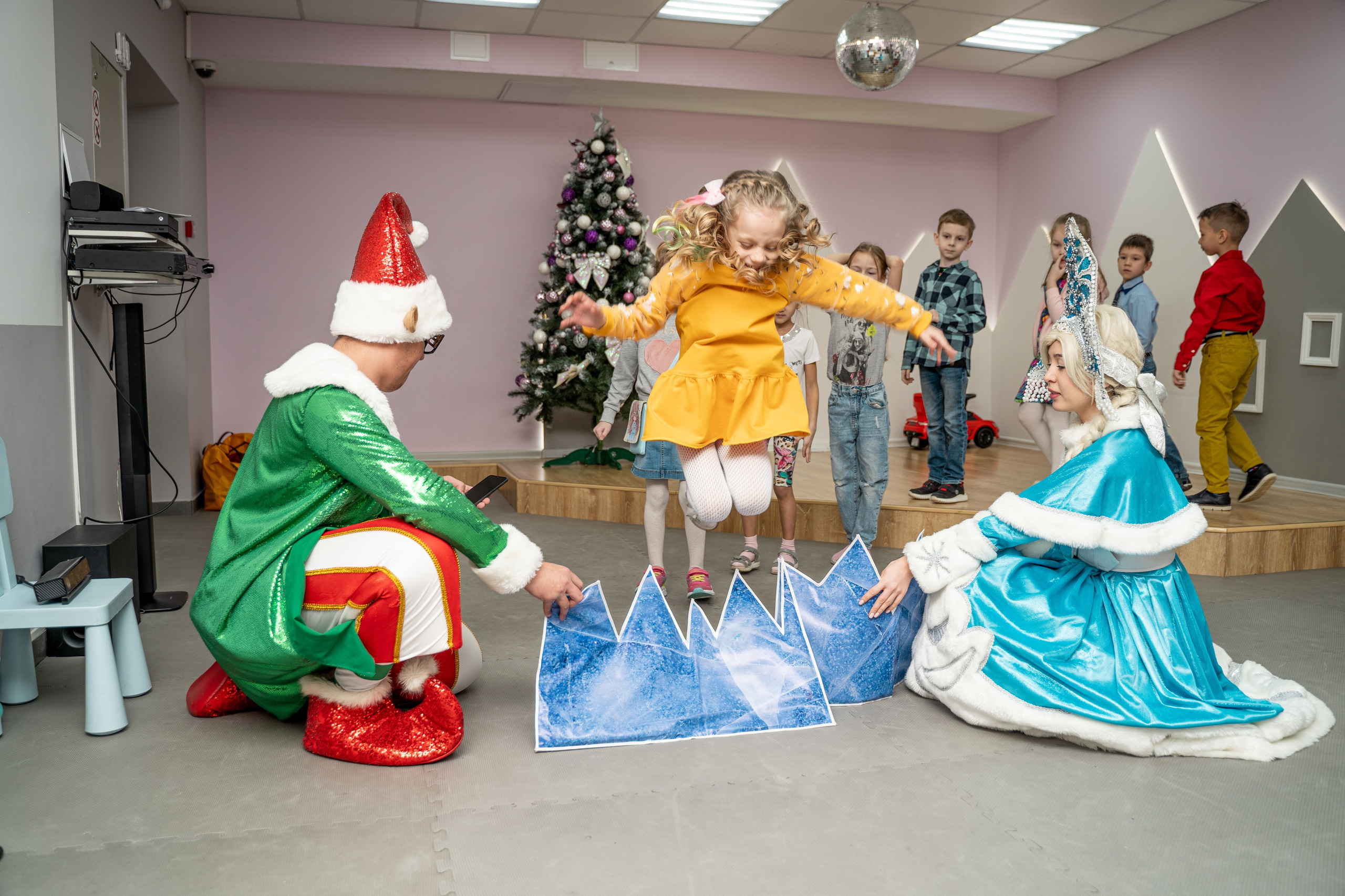 1 гимназия Новогодний утренник. Свадебный и репортажный фотограф в Уфе| Осетрова Ольга