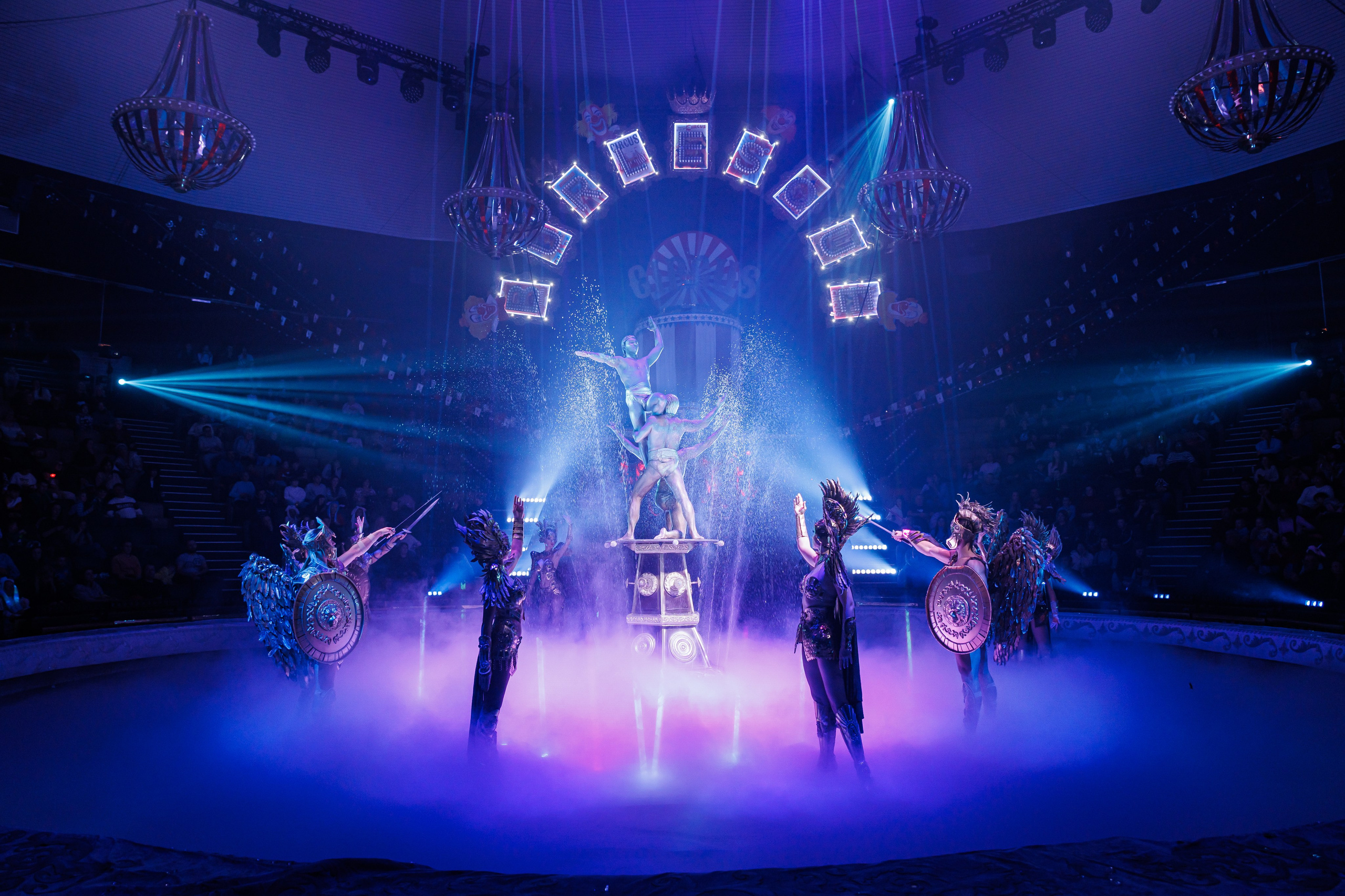 BURLESQUE. Андрей Черёмушкин | Репортажный Фотограф в Хабаровске