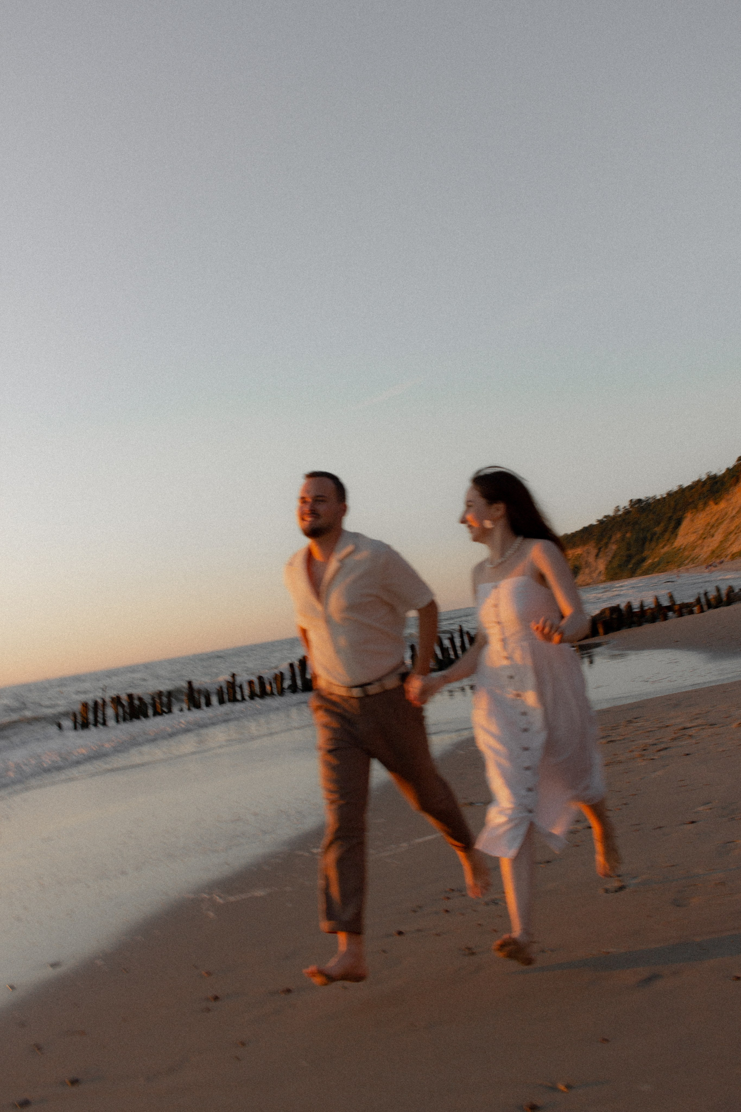 Киношная парная фотосессия на море в Калининграде / Донское. Портретный фотограф в Калининграде Рита Холодова