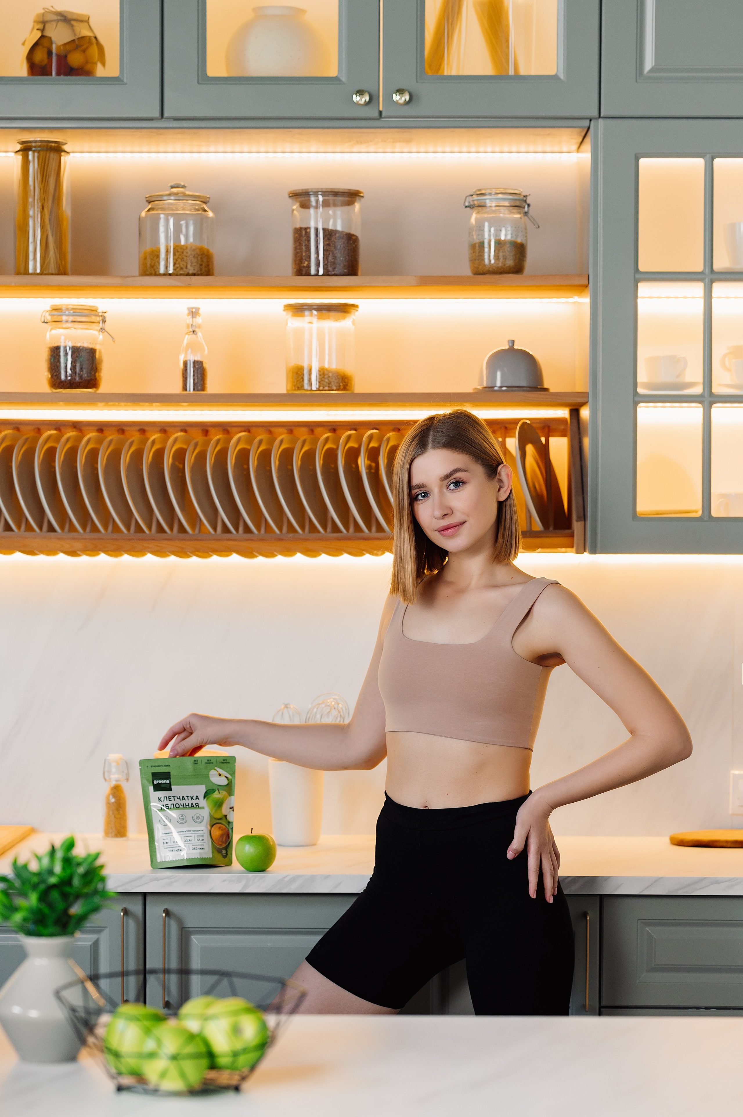 Съемка товаров для маркетплейсов (Wildberries, Ozon, Яндекс.Маркет). Фотограф товаров для соцсетей - инстаграм, вконтакте. Контент-фотограф в Москве Хныкина Лена