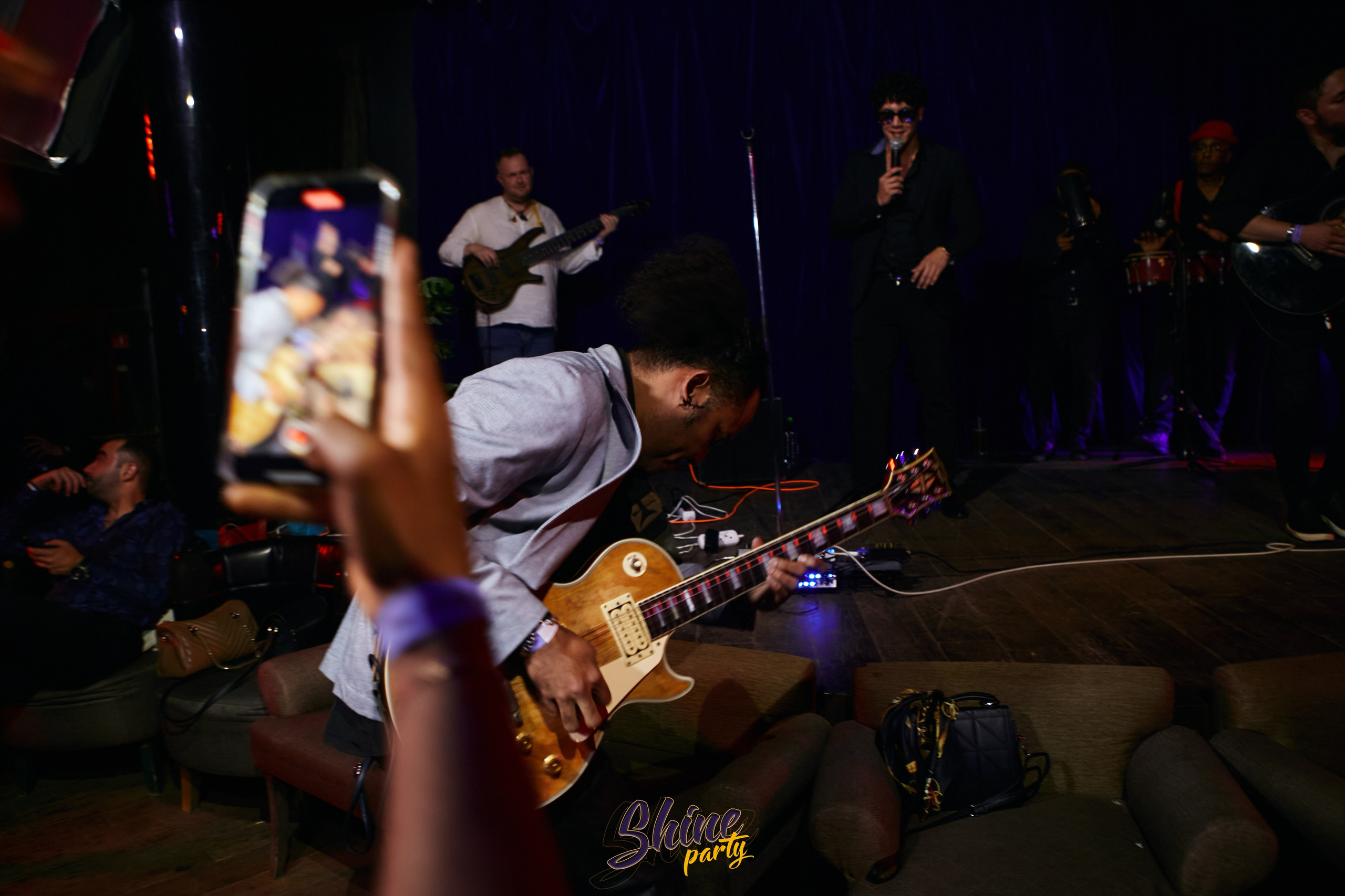 Shine party bachata. Свадебный фотограф