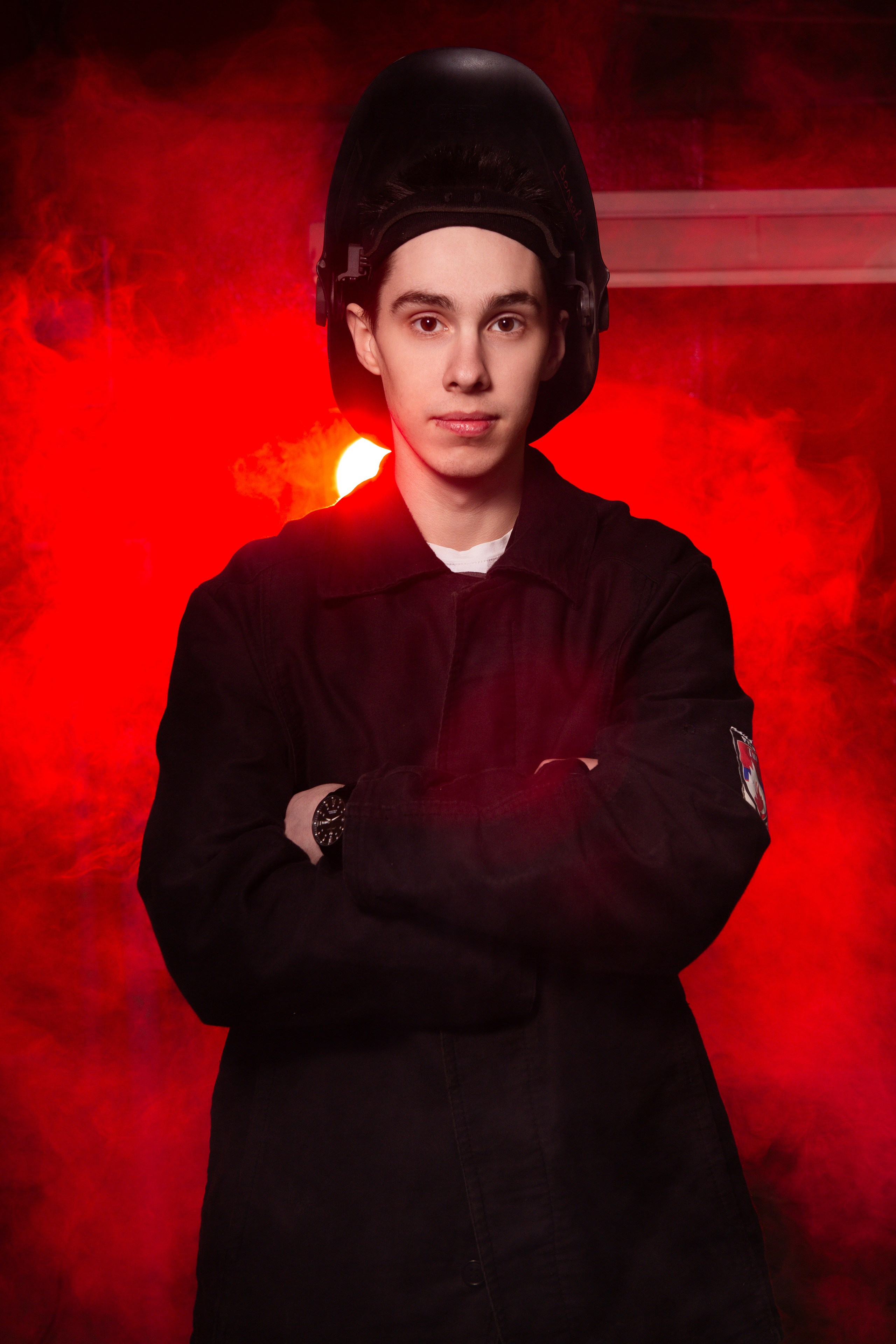 Портретная Фотосессия в Цеху для Выпускников Сварщиков | Твой Альбом Мценск. ТВОЙ АЛЬБОМ / ТВОИ ПРАВИЛА