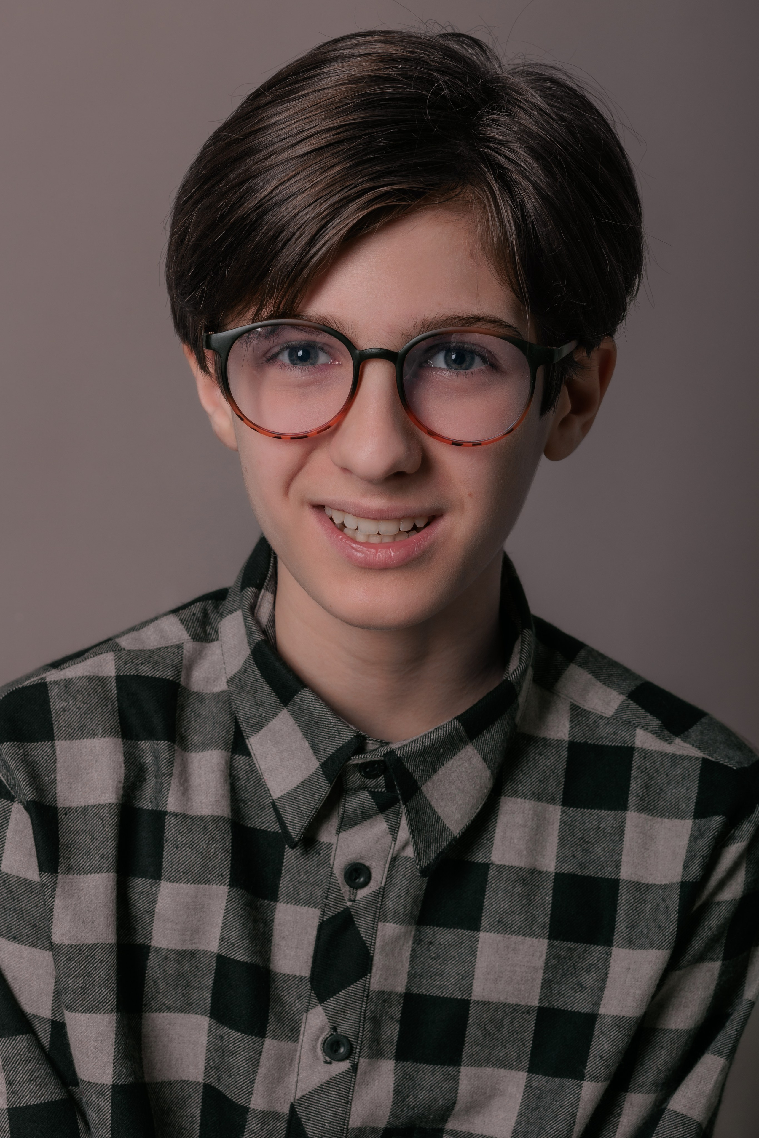 АРТЁМ. Я фотограф из Москвы к Вашим услугам