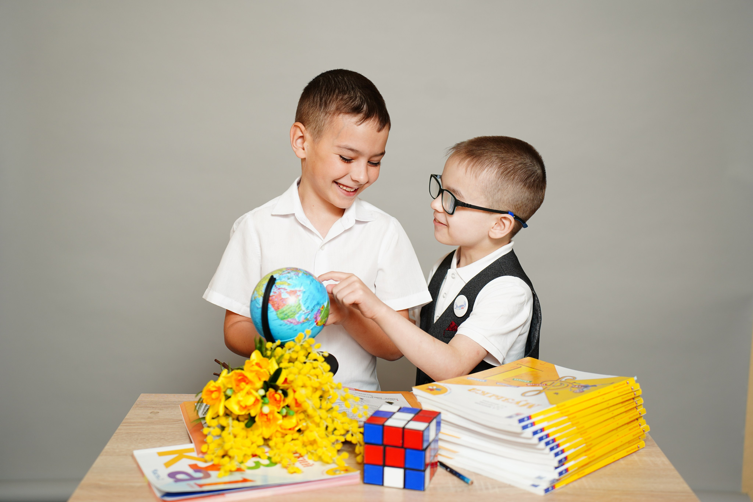 1 кл мелкие группы. MEMENTO.Выпускные альбомы, школьные, юбилейные и другие книги. Ростов-на-Дону