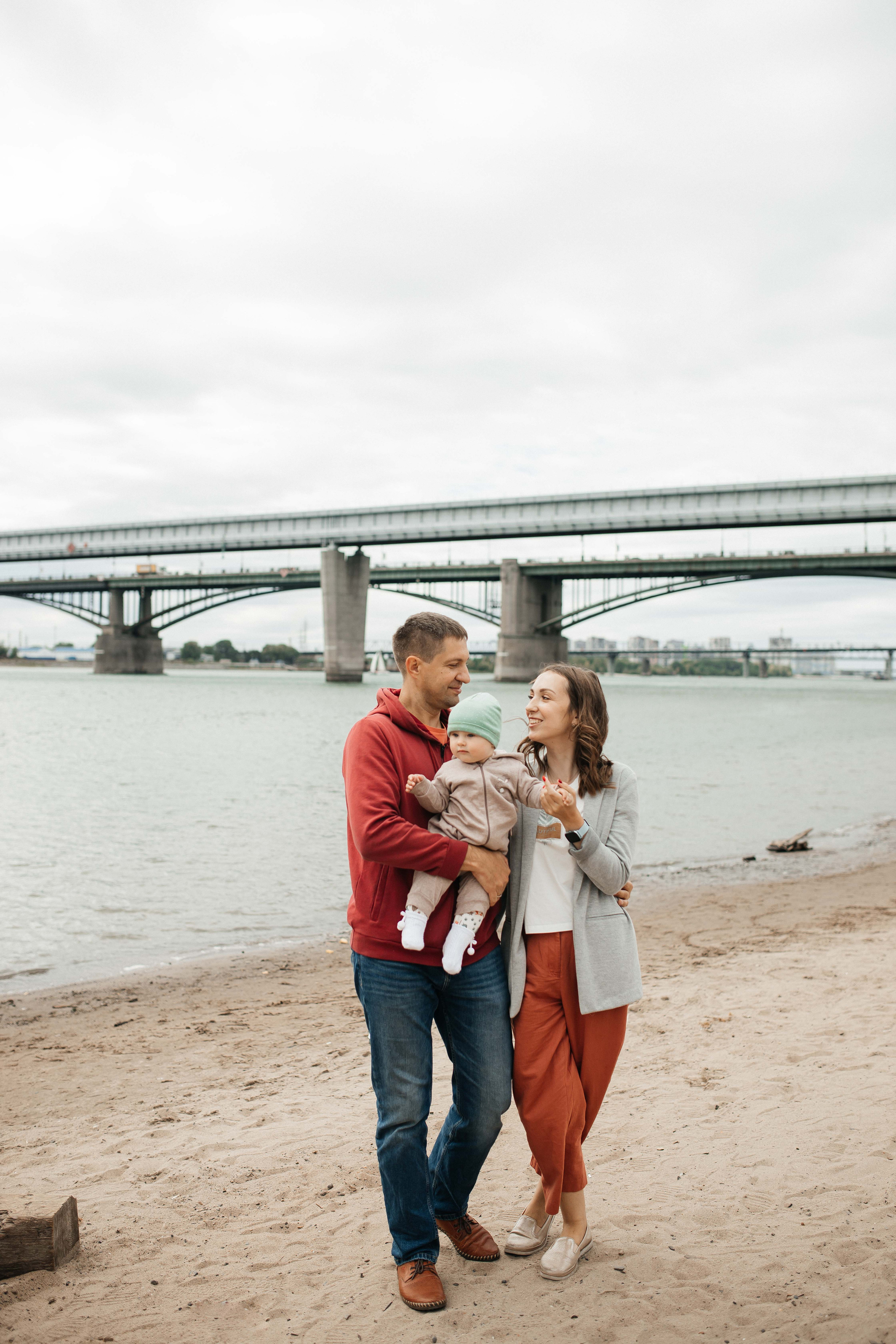 Лена, Саша и Алиса. Свадебный фотограф Новосибирск | Готовность фото от 14 дней