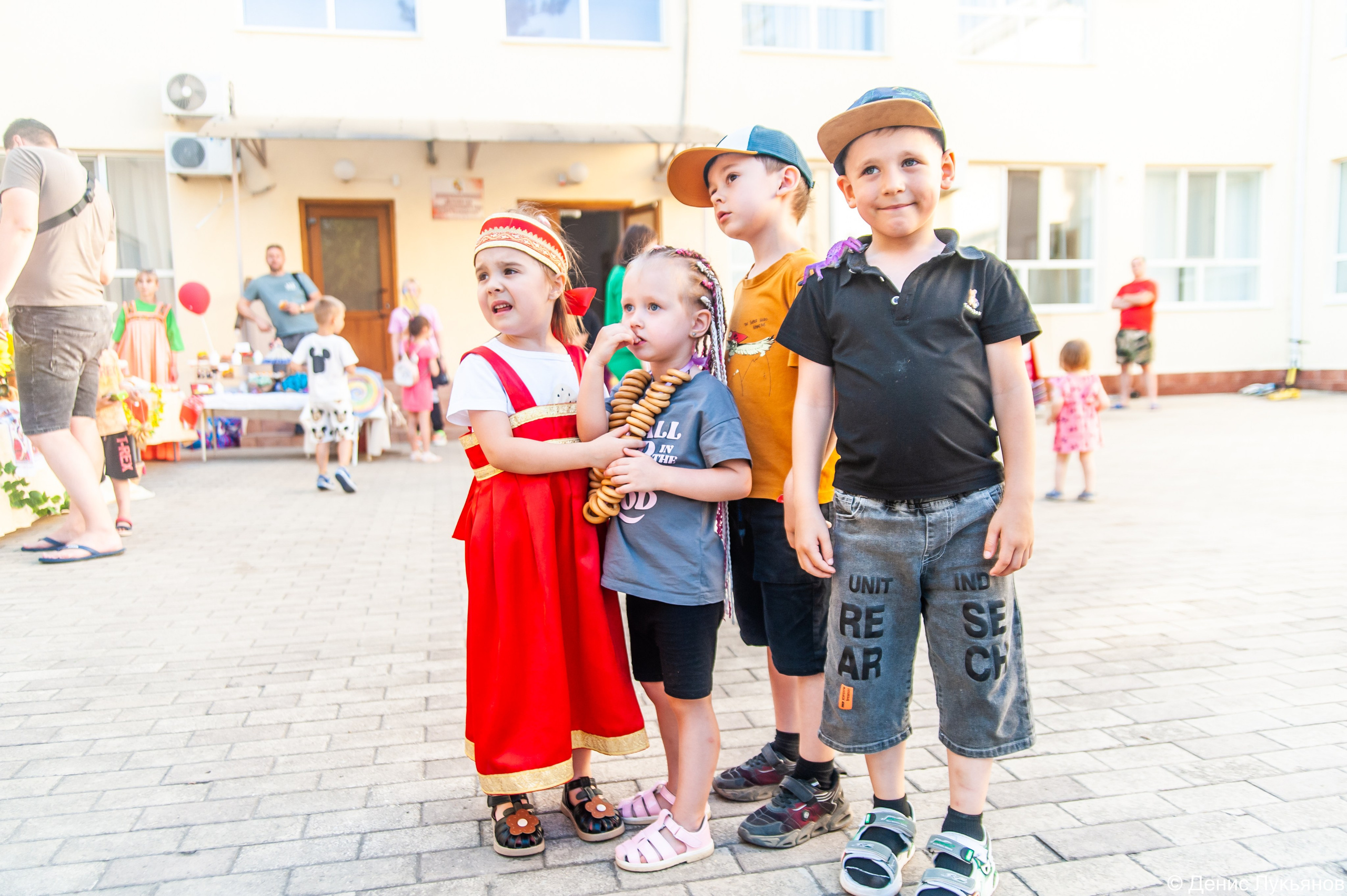 Ярмарка. Свадебный и семейный фотограф Денис Лукьянов в Краснодаре, Краснодарском крае и Республике Крым
