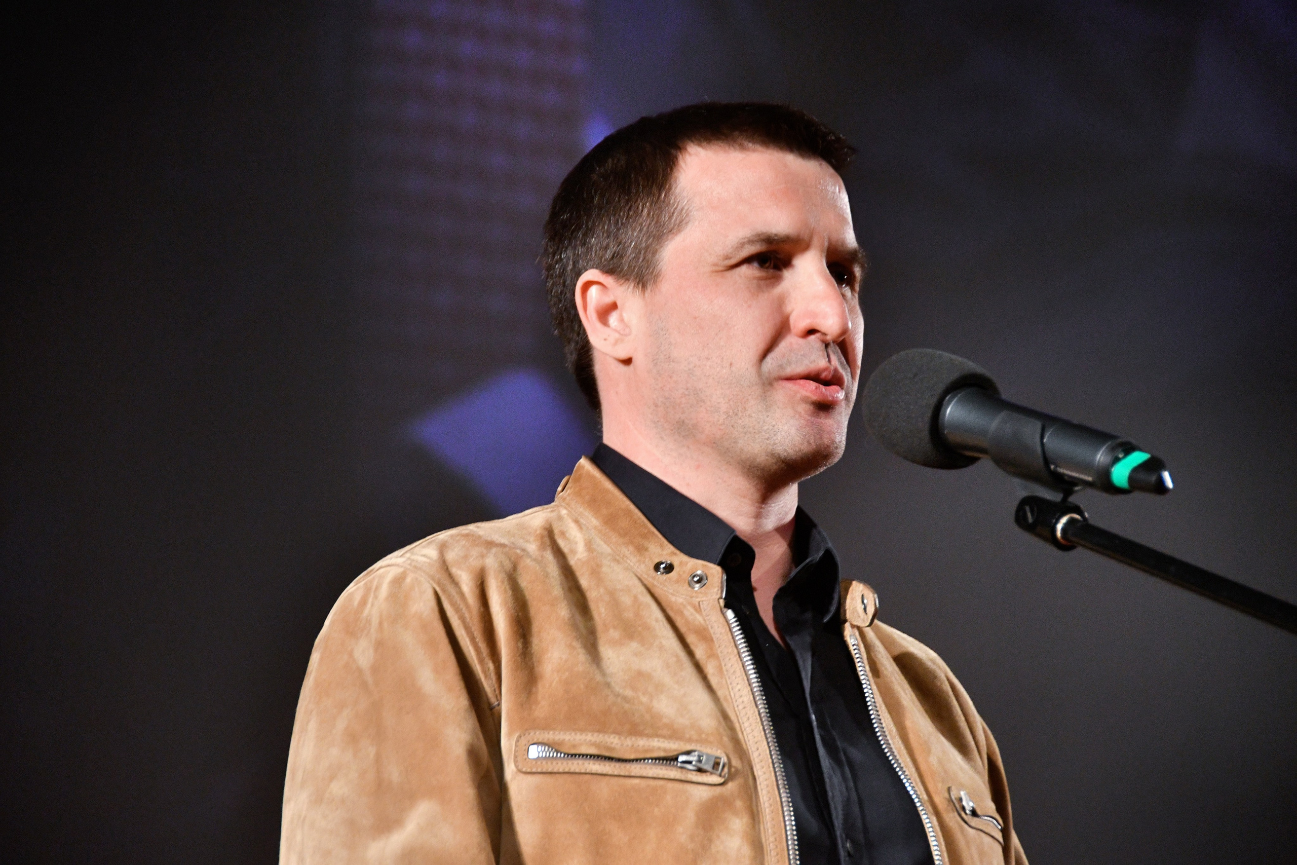 Премьера «КОММЕРСАНТ»