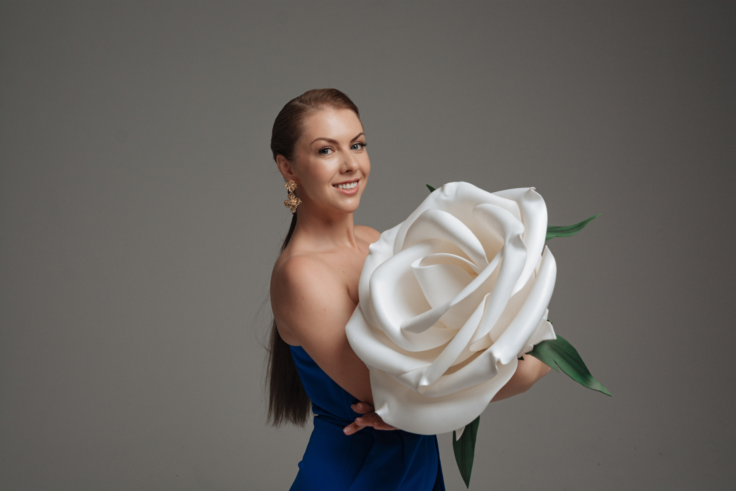 Фотосессия Superwoman. Весна 2024. Портретный фотограф в Санкт-Петербурге Дмитриева Наталия