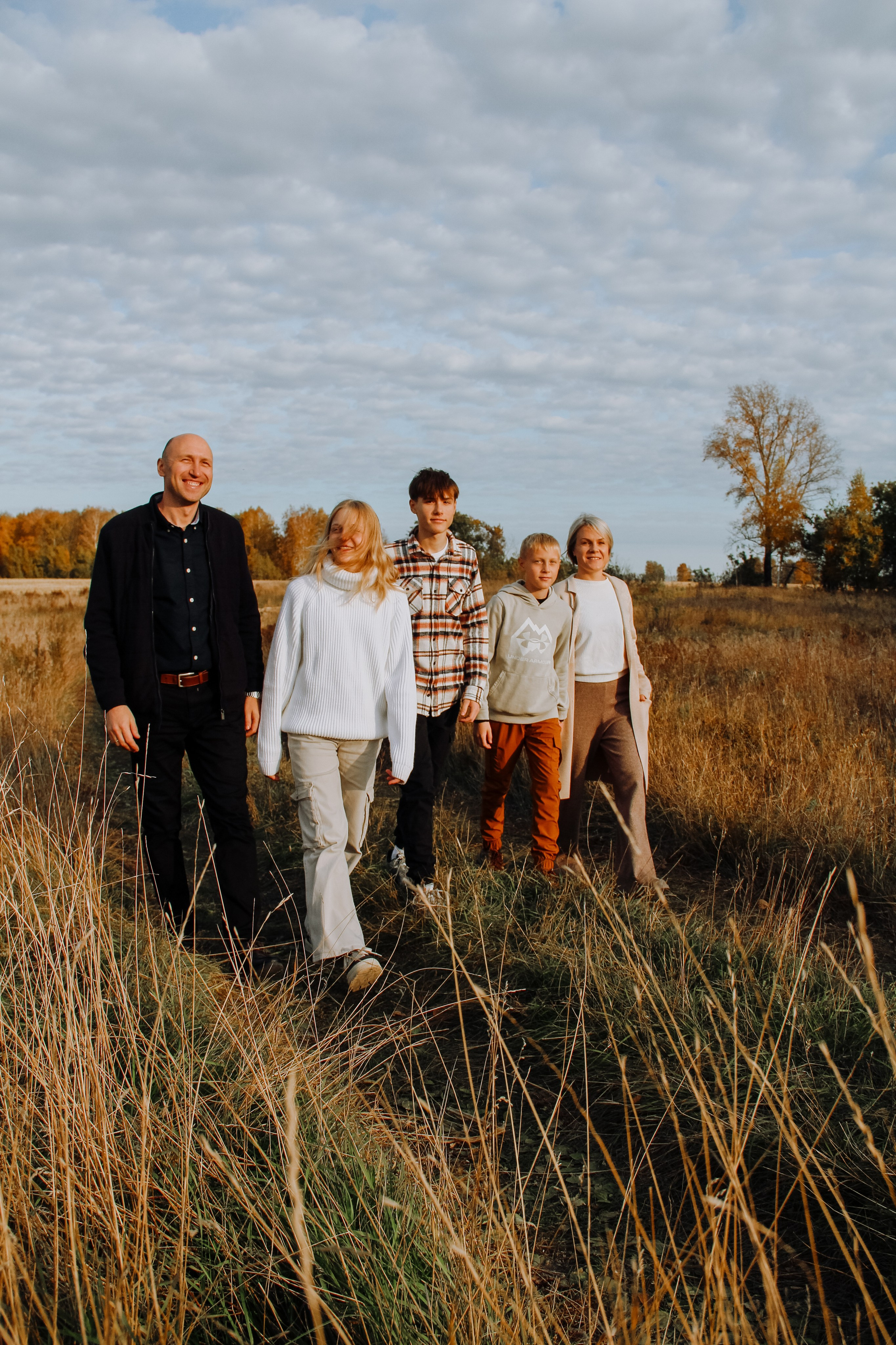 Семейная фотоистория. Большая семья Константина и Анны. Семейный фотодуэт Ирина и Николай Власьевы. Фотосессии в Новосибирске