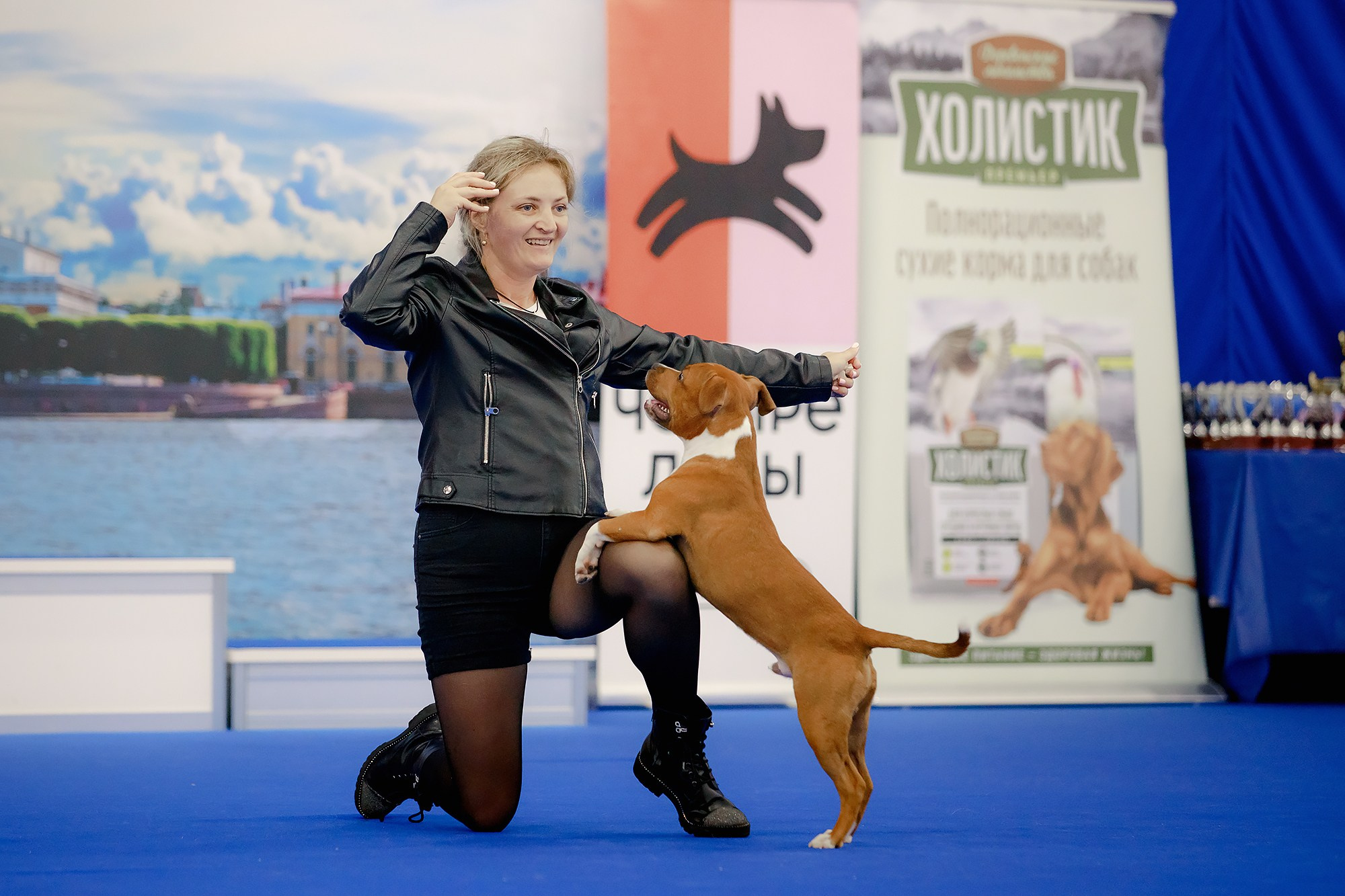 Танцы на выставке «Зоошоу», СПб. Фотограф-анималист Mary Mart — Москва, Питер