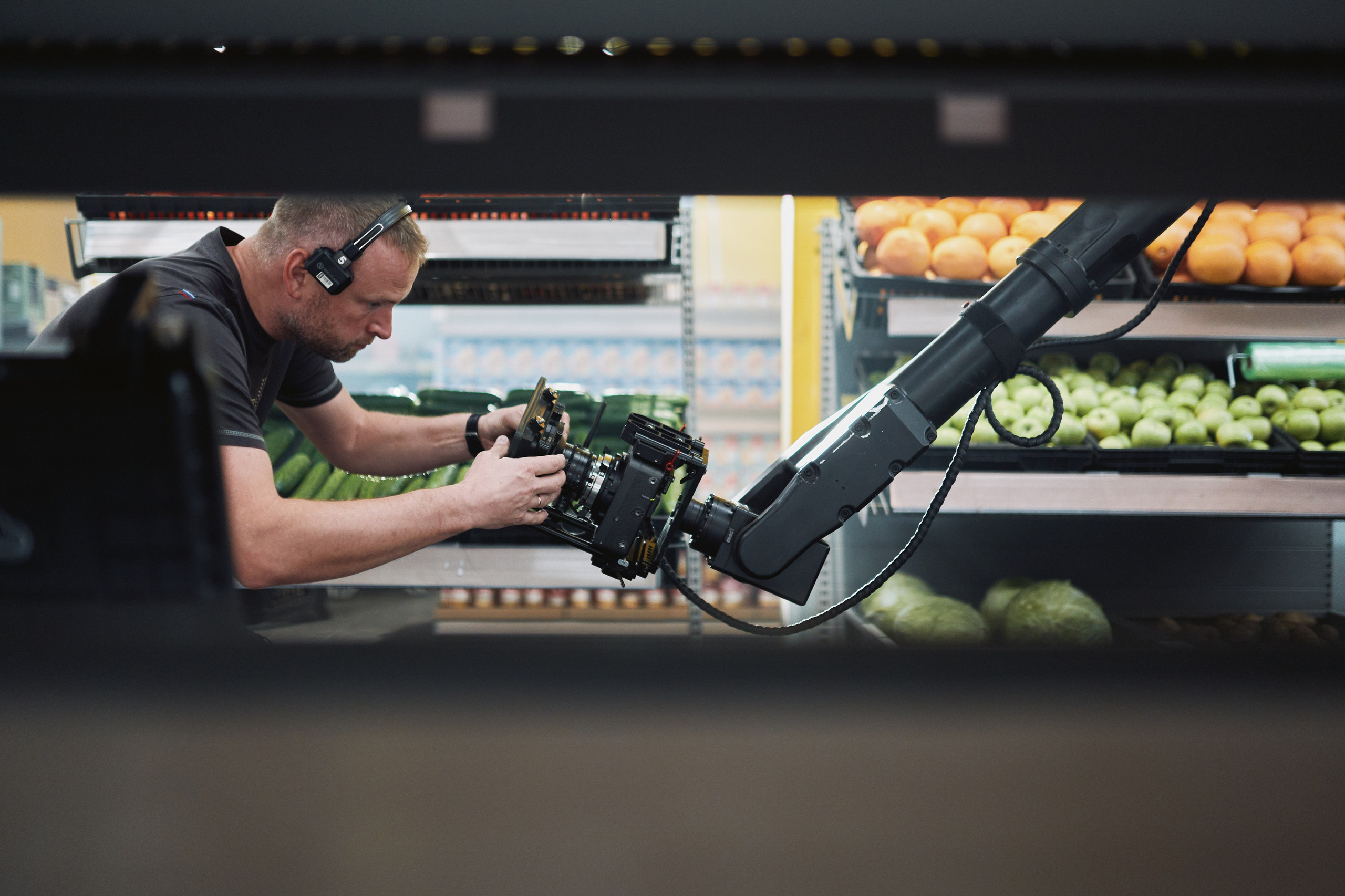 Чижик. Евгений Бреча. Коммерческий и бэкстейдж фотограф в Москве